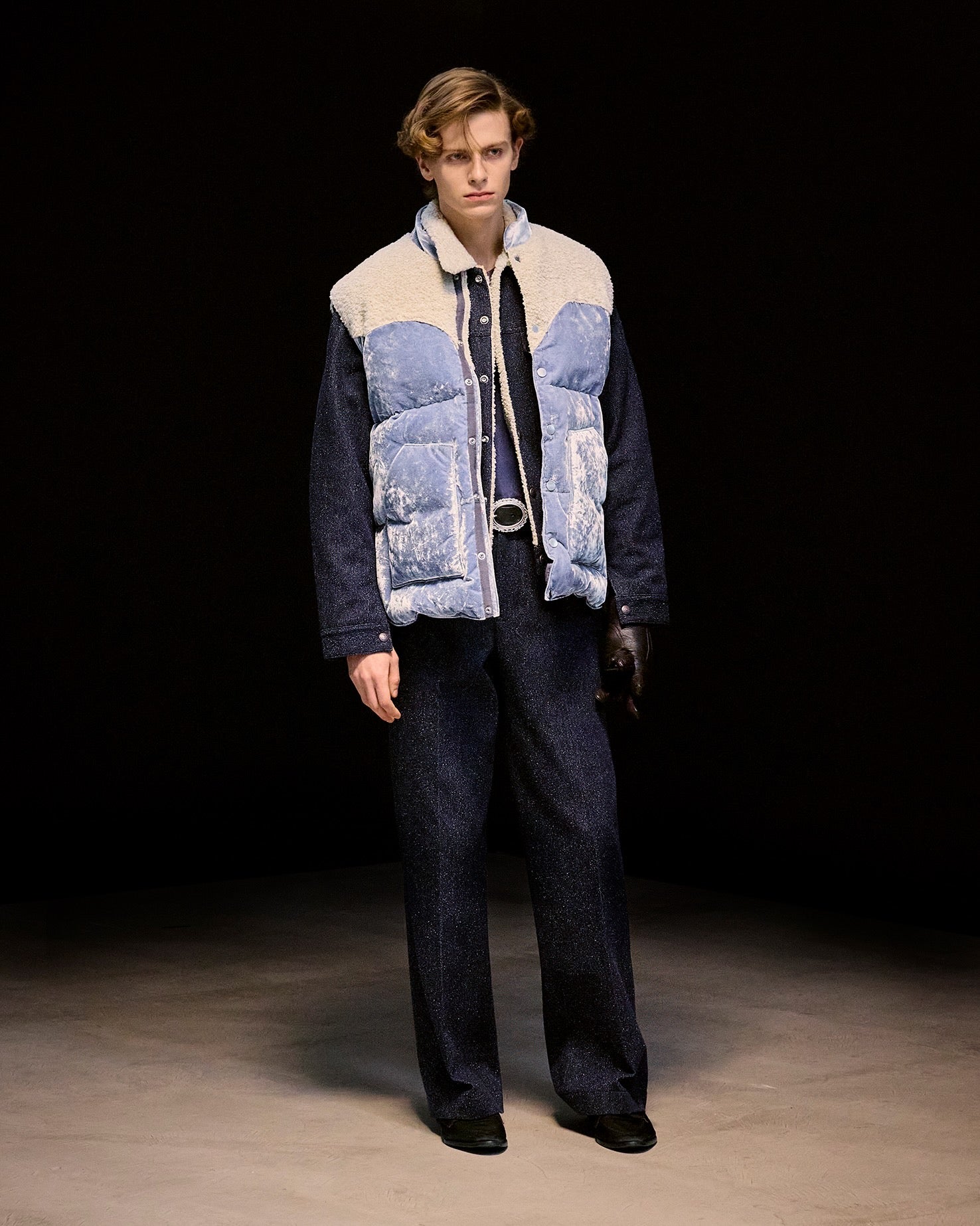 ジャケット・アウター MASU 24AW DOWN VEST GRAPHIC BY VERDY MASU(エムエーエスユー)のVELVET MOUNTAIN DOWN VEST DUSTY BLUEの通販