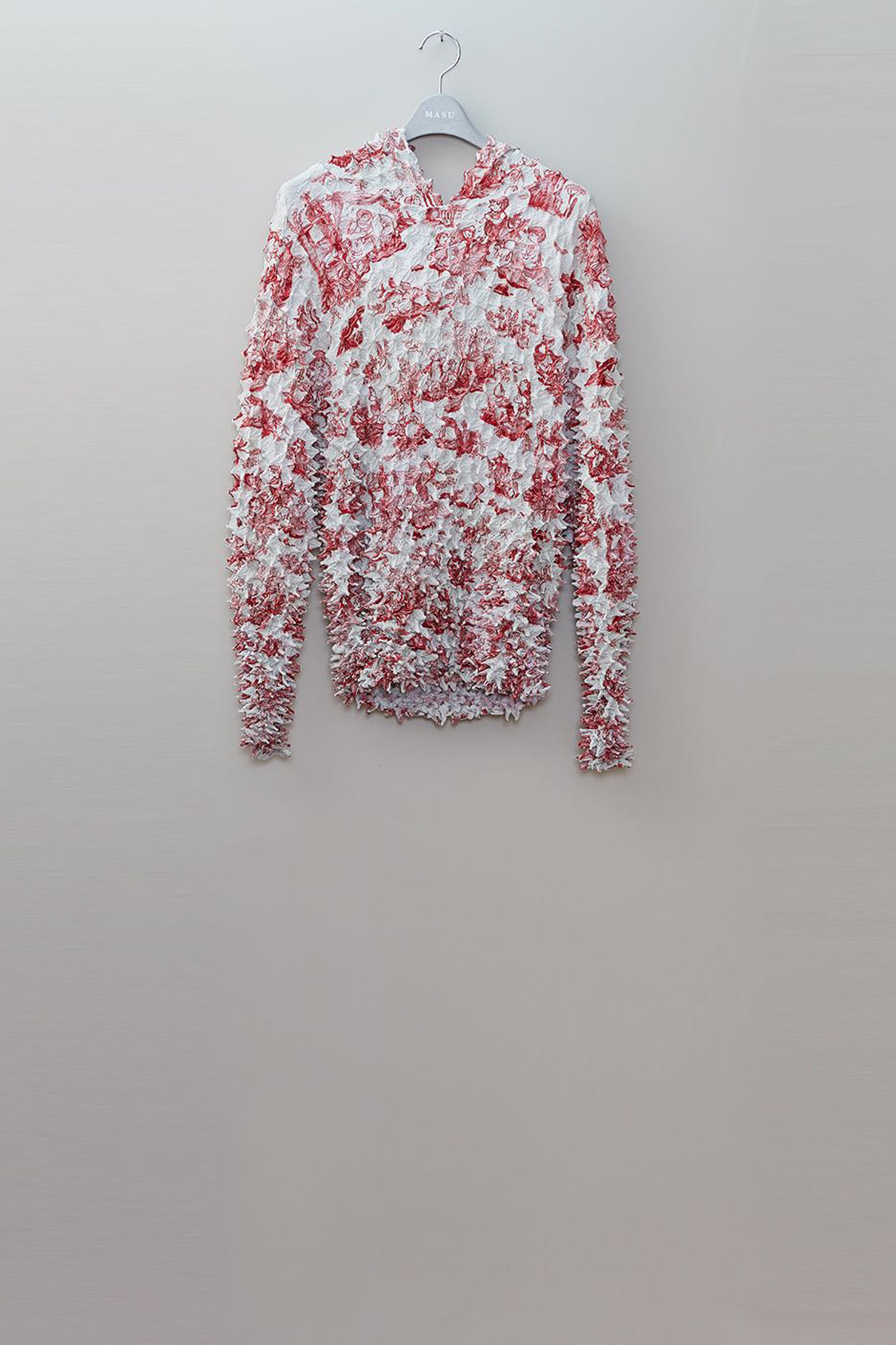 MASU(エムエーエスユー)のCOMIC TOILE DE JOUY SPIKY HOODIE REDの通販