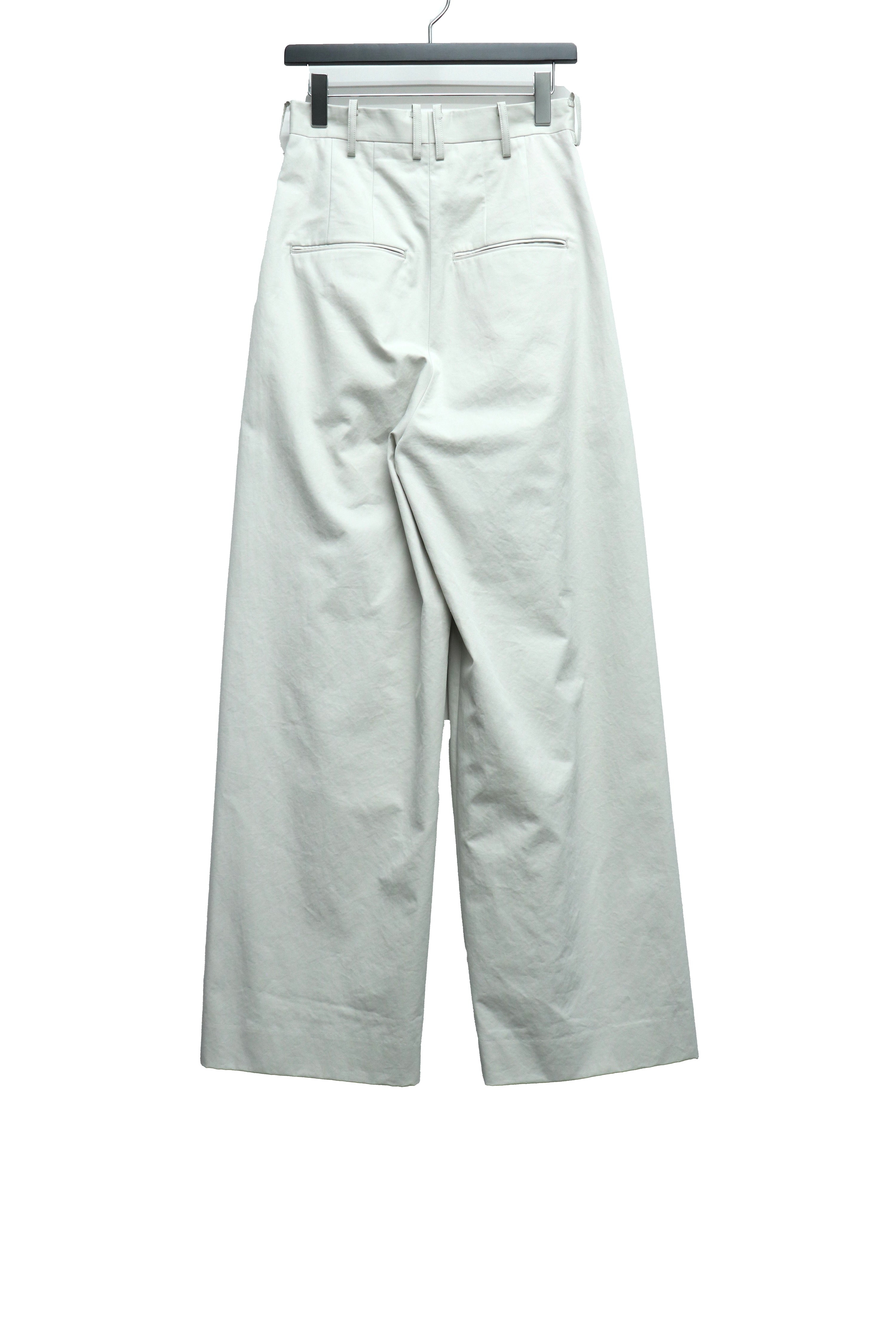 TOSHI品 SOSHIOTSUKI(ソウシオオツキ)のEIGHT TUCK HIGH WAIST TROUSERS GREIGE