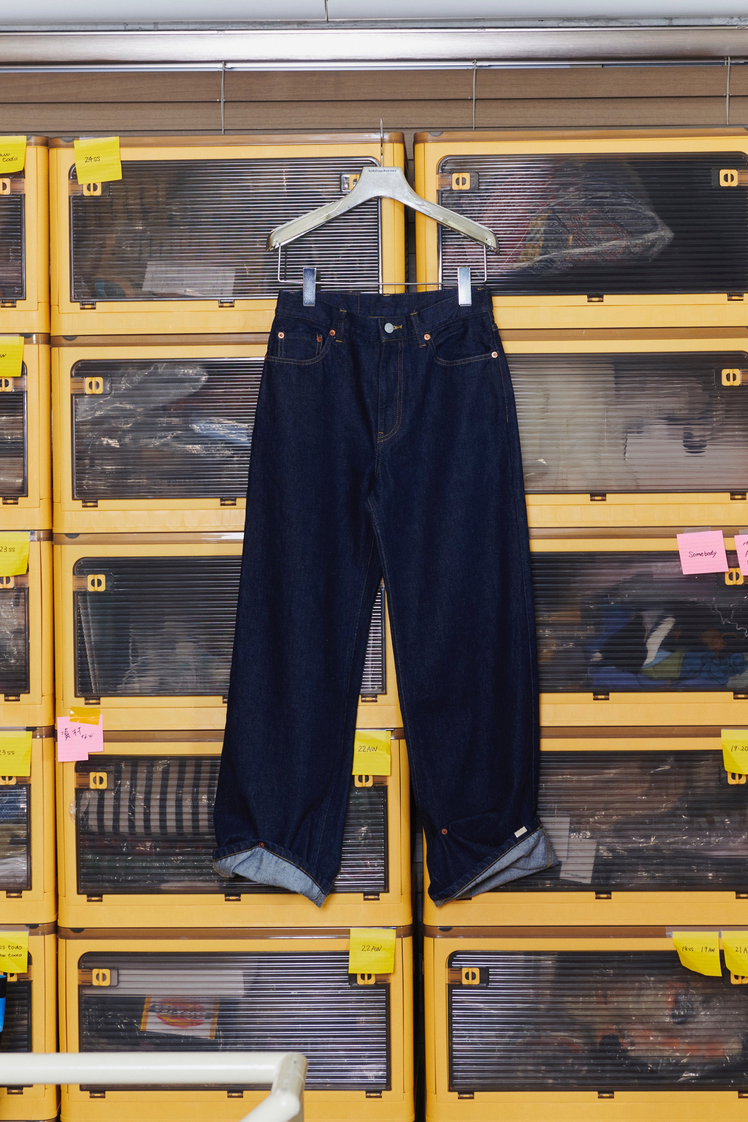 kotohayokozawa(コトハヨコザワ)のLOOSE ROLLED-UP JEANSの通販