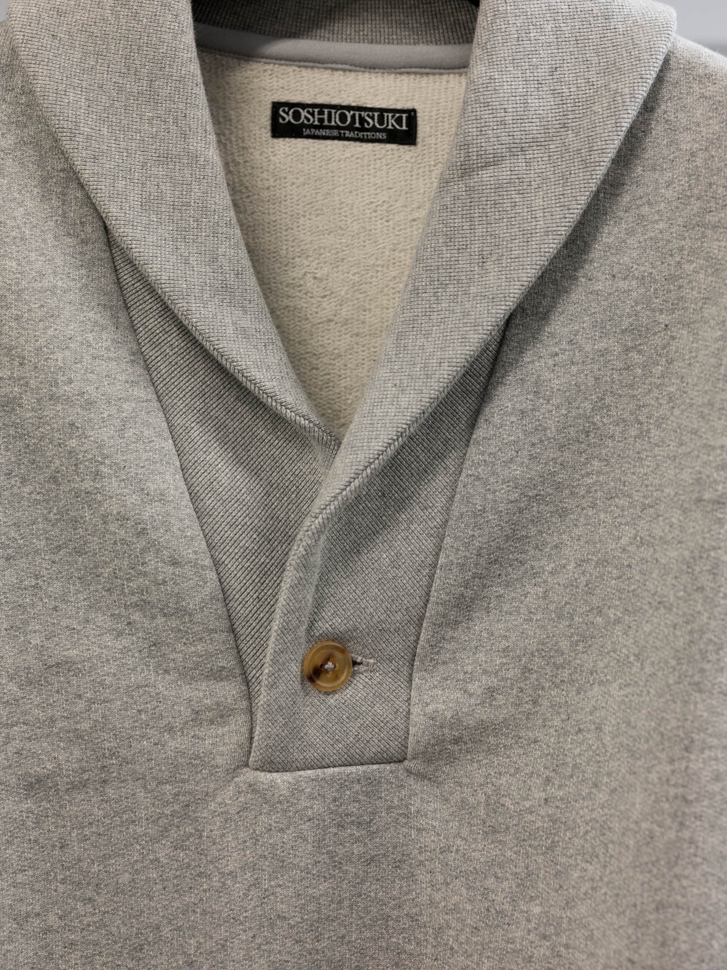 SOSHIOTSUKI(ソウシオオツキ)のSHAWL COLLAR SWEAT SHIRTの通販