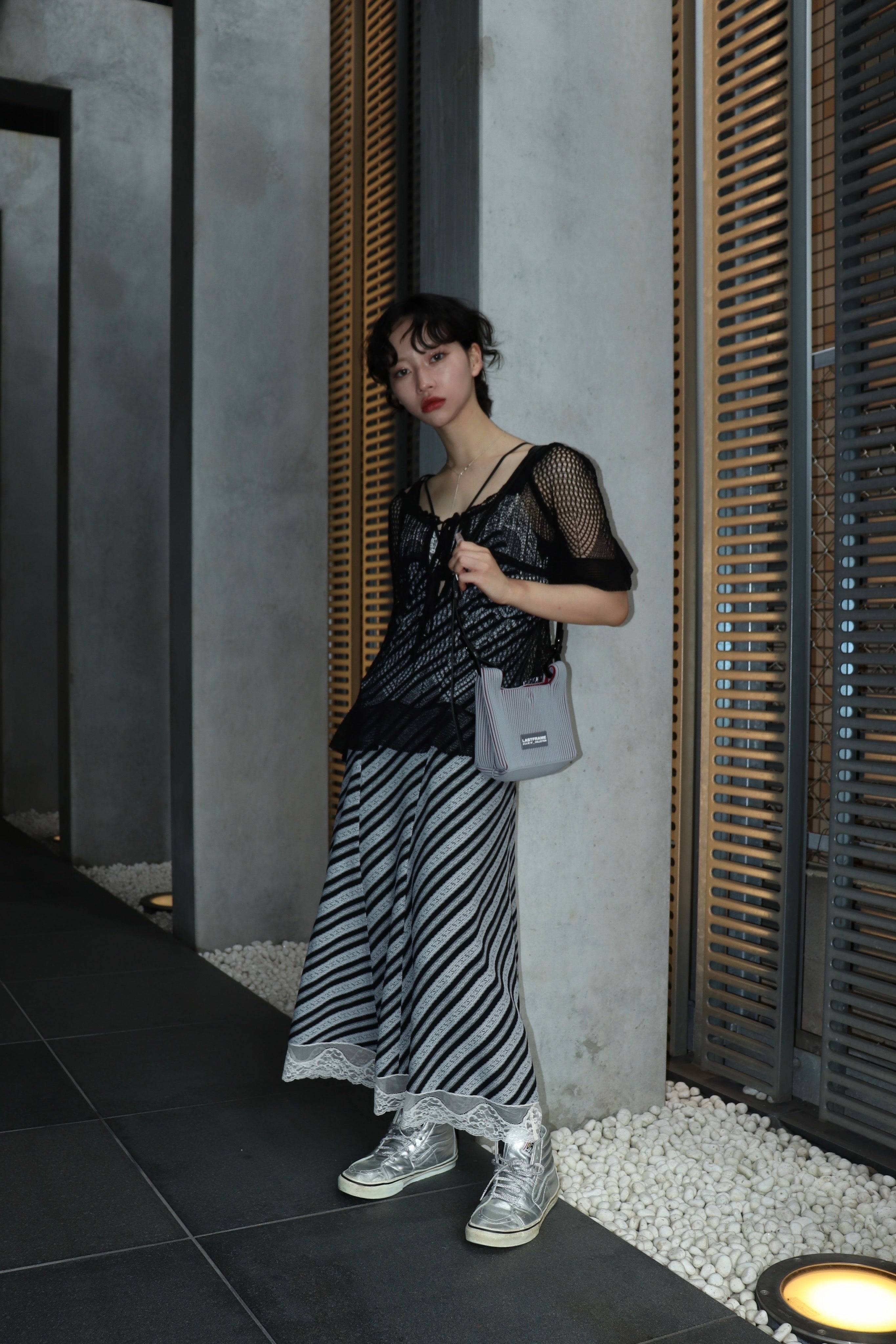 LASTFRAME(ラストフレーム)のWRAP BAG MINI STRAP GRAY BURGUNDYの通販