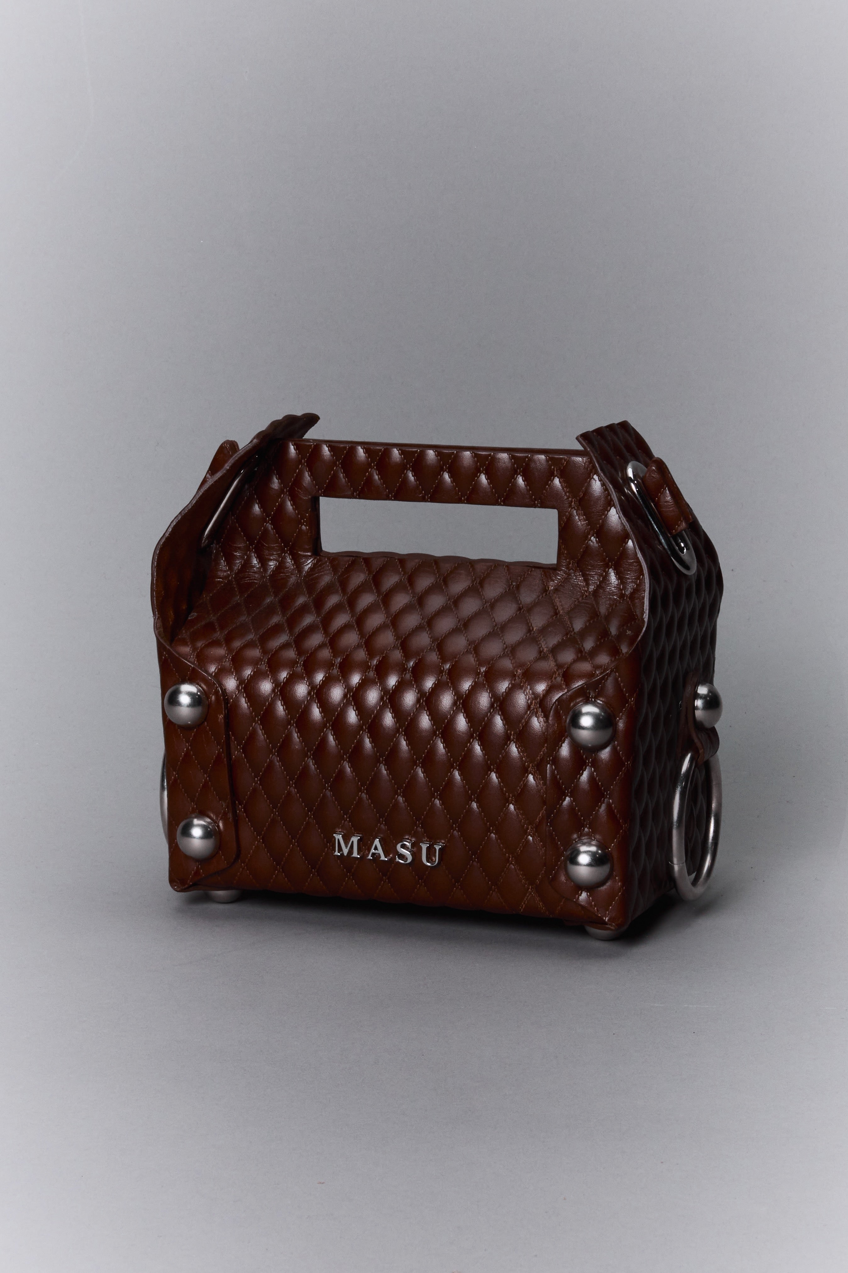 MASU(エムエーエスユー)のLEATHER CAKE BAG BROWN(バッグ)の通販