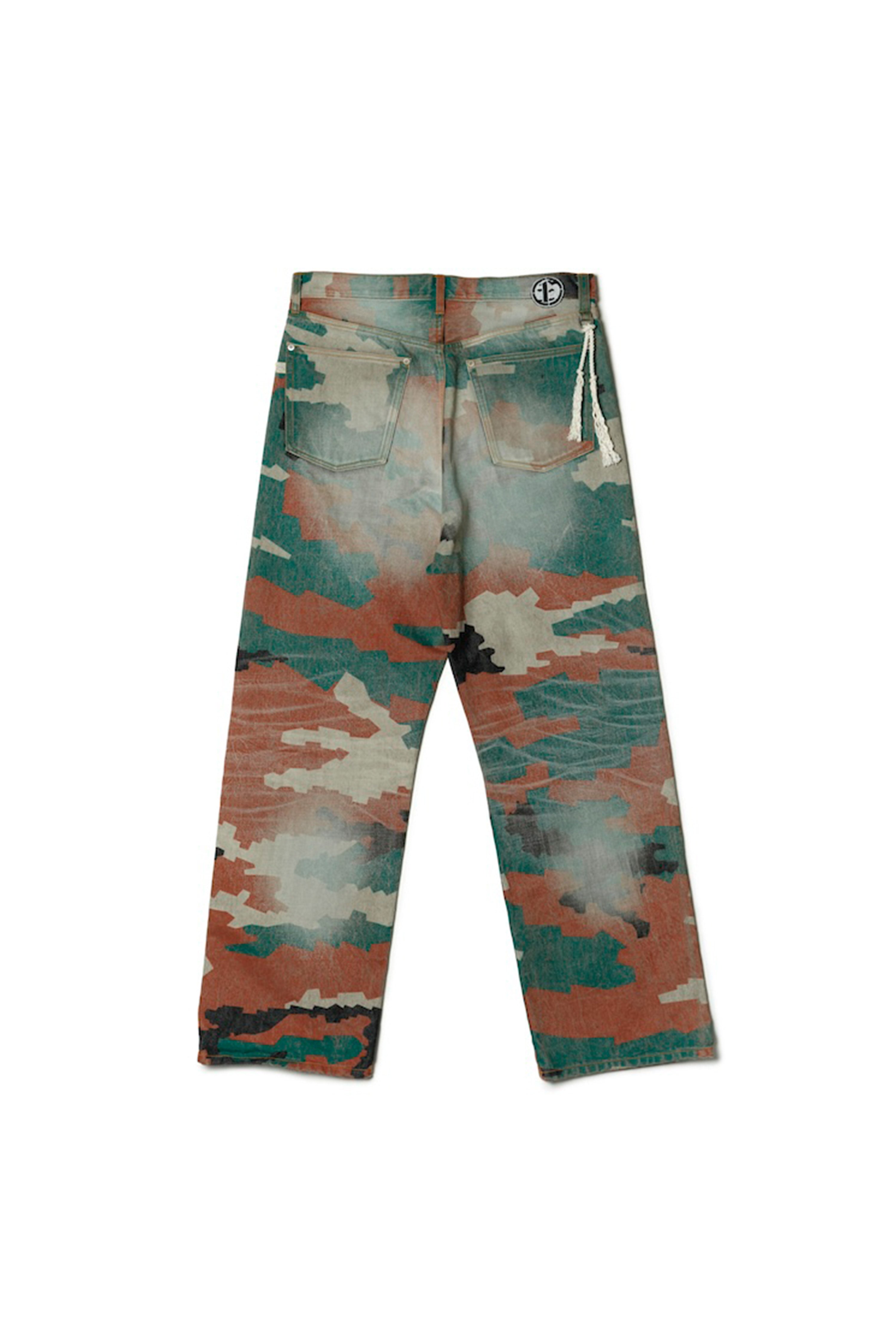 FAF(エフエーエフ)のCAMO AGED DENIM PANTSの通販｜PALETTE art alive