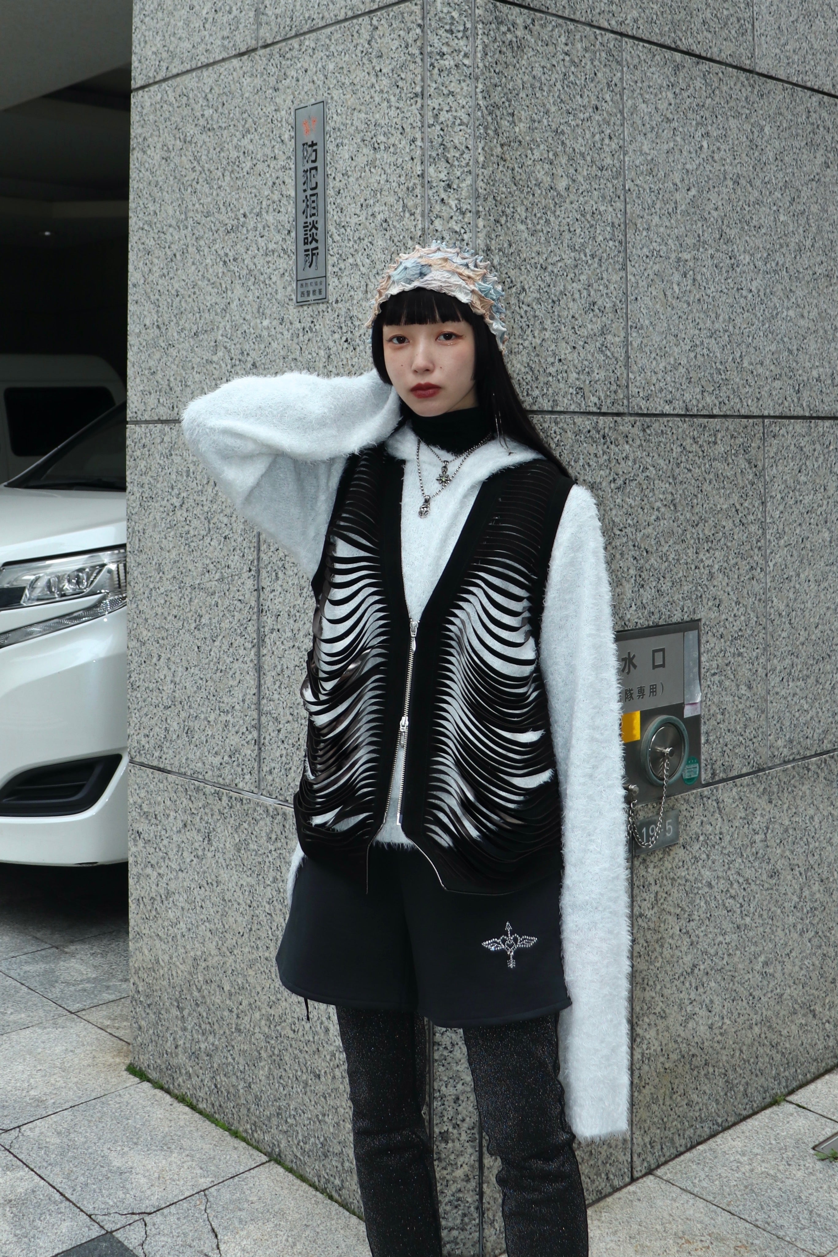 MASU(エムエーエスユー)のSPIKY MASK FLOCKY DOLLの通販