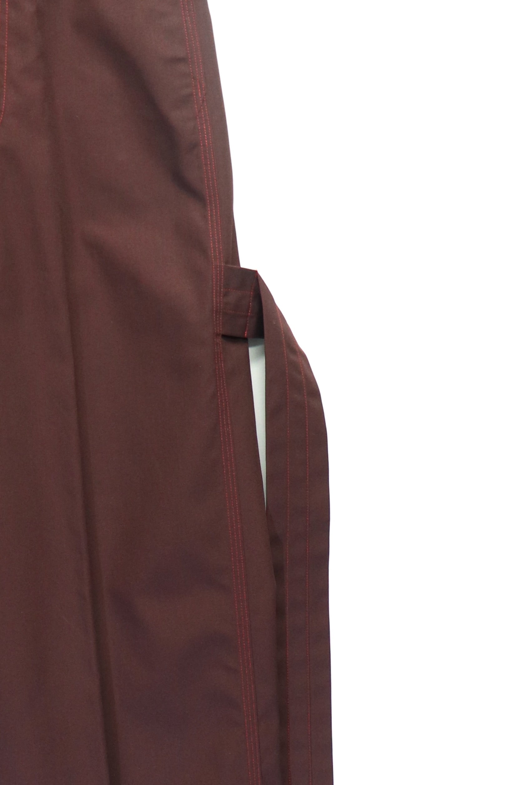 TOGA(トーガ)のPigment coating pants D.REDの通販｜PALETTE art alive