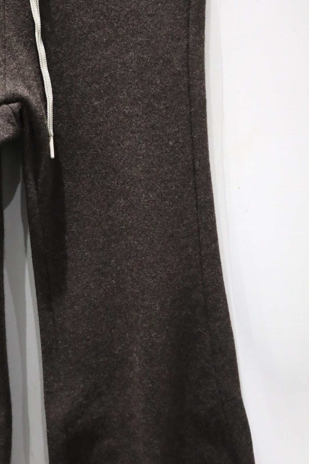 NAMESAKE(ネイムセイク)のASTRO JOGGER STAGNANT BROWNの通販｜PALETTE