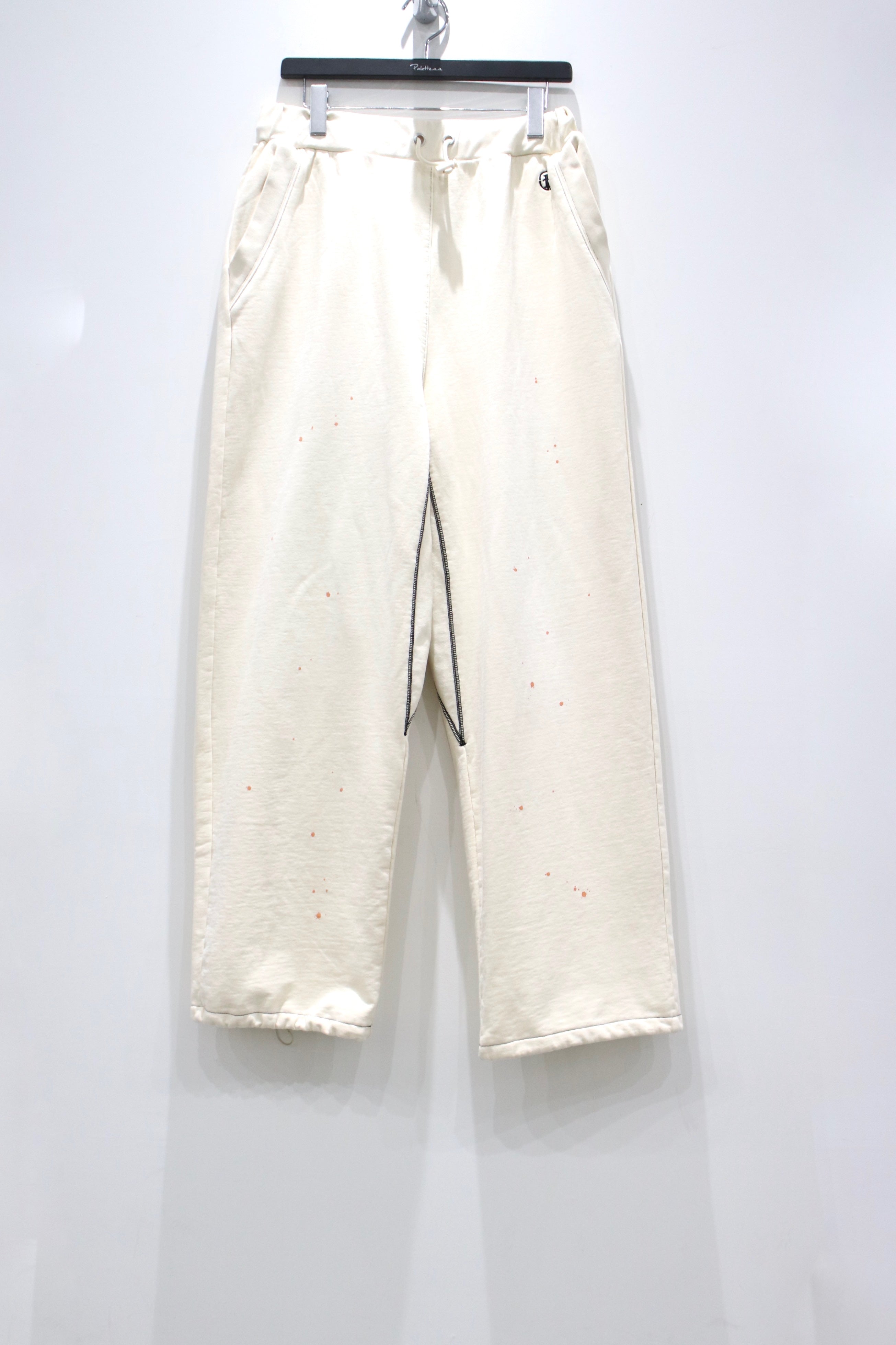FAF(エフエーエフ)のAGED BAGGY SWEAT PANTS ECRUの通販｜PALETTE art