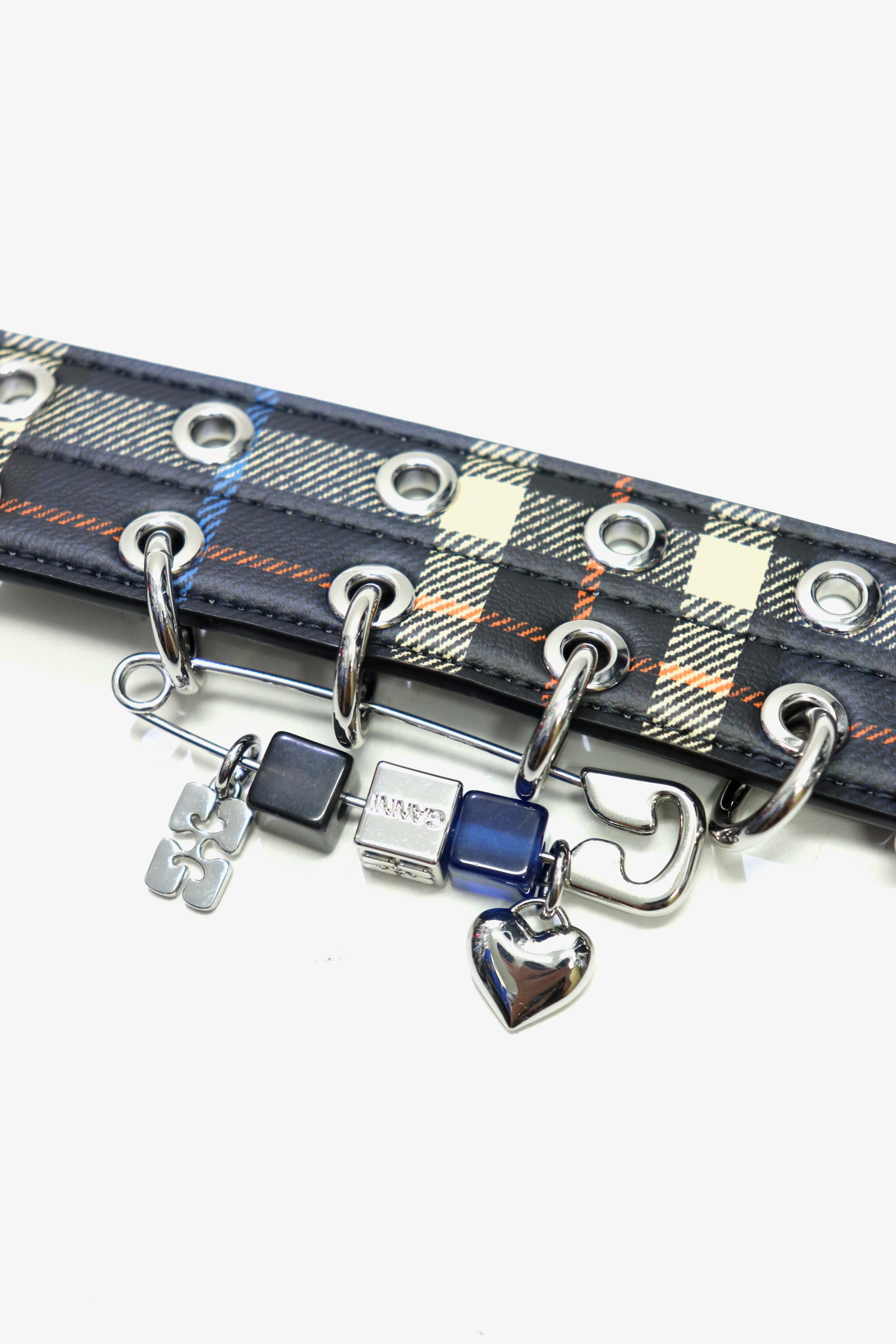 GANNI(ガニー)のDouble Eyelet Belt Check Safety Pinの通販｜PALETTE