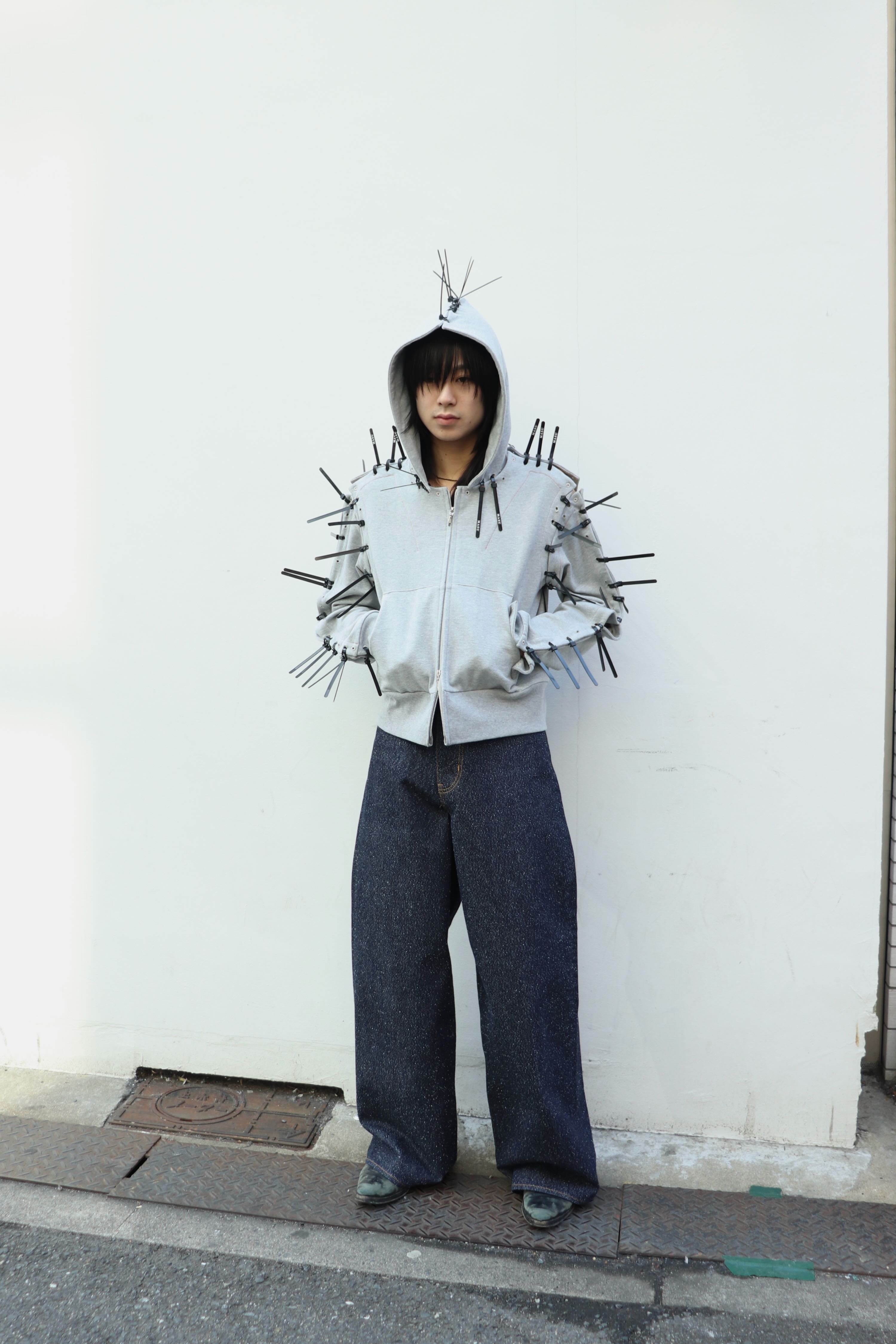 MASU(エムエーエスユー)のBONE NEEDLE ZIP-UP HOODIE GRAYの通販