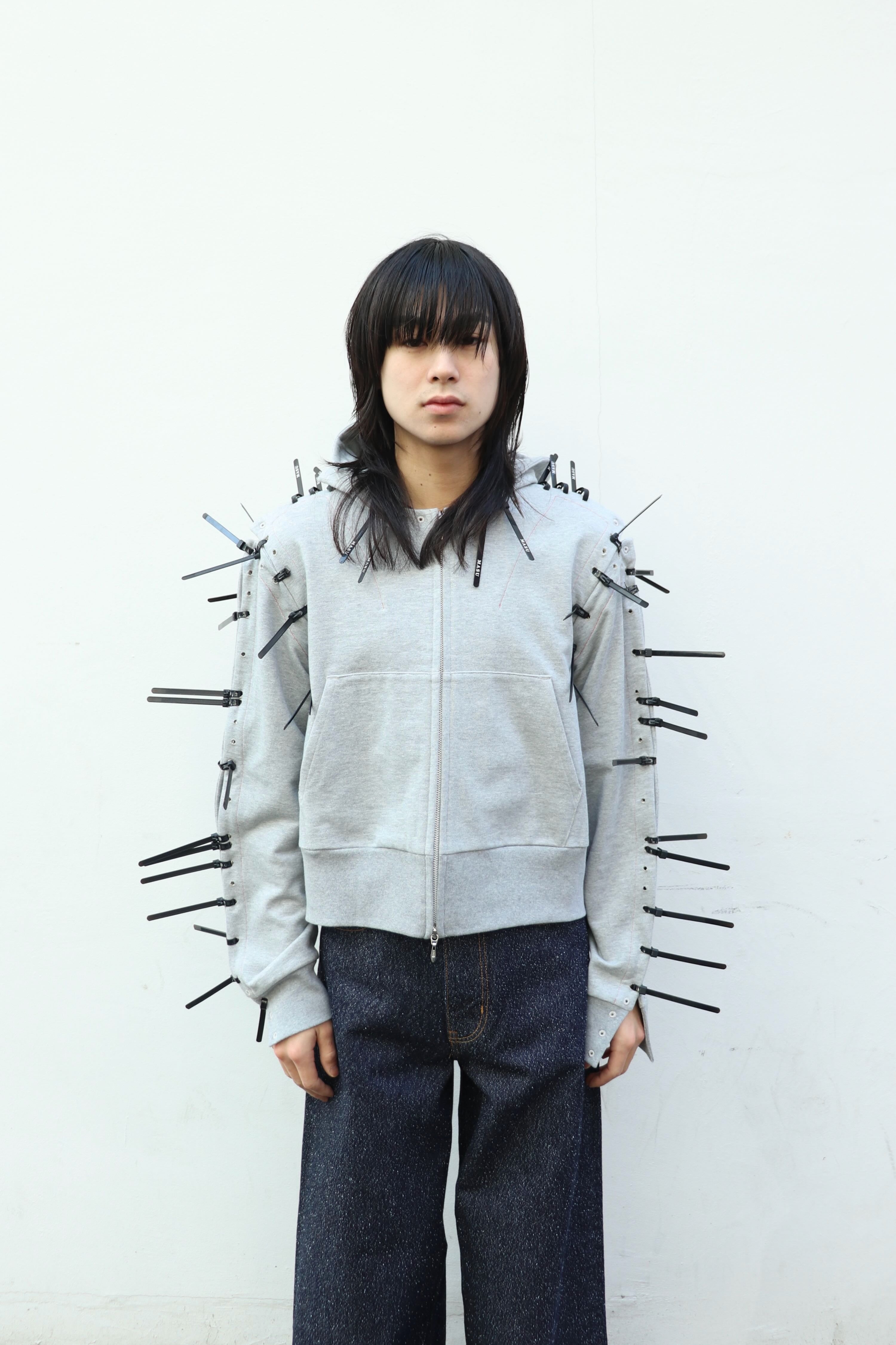 MASU(エムエーエスユー)のBONE NEEDLE ZIP-UP HOODIE GRAYの通販