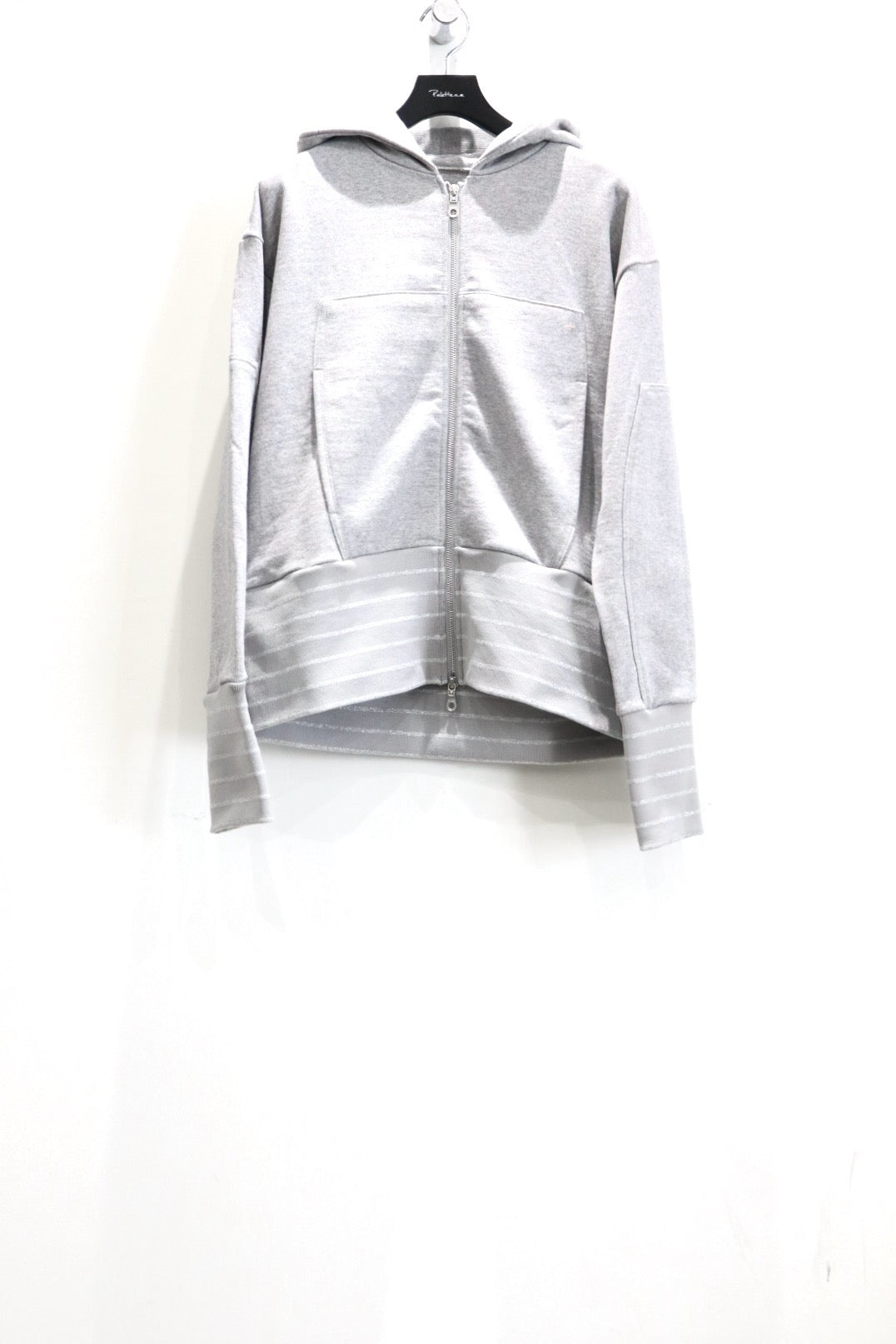 RIKU UMEHARA(リク ウメハラ)のFLOWER VASE HOODIE GRAYの通販