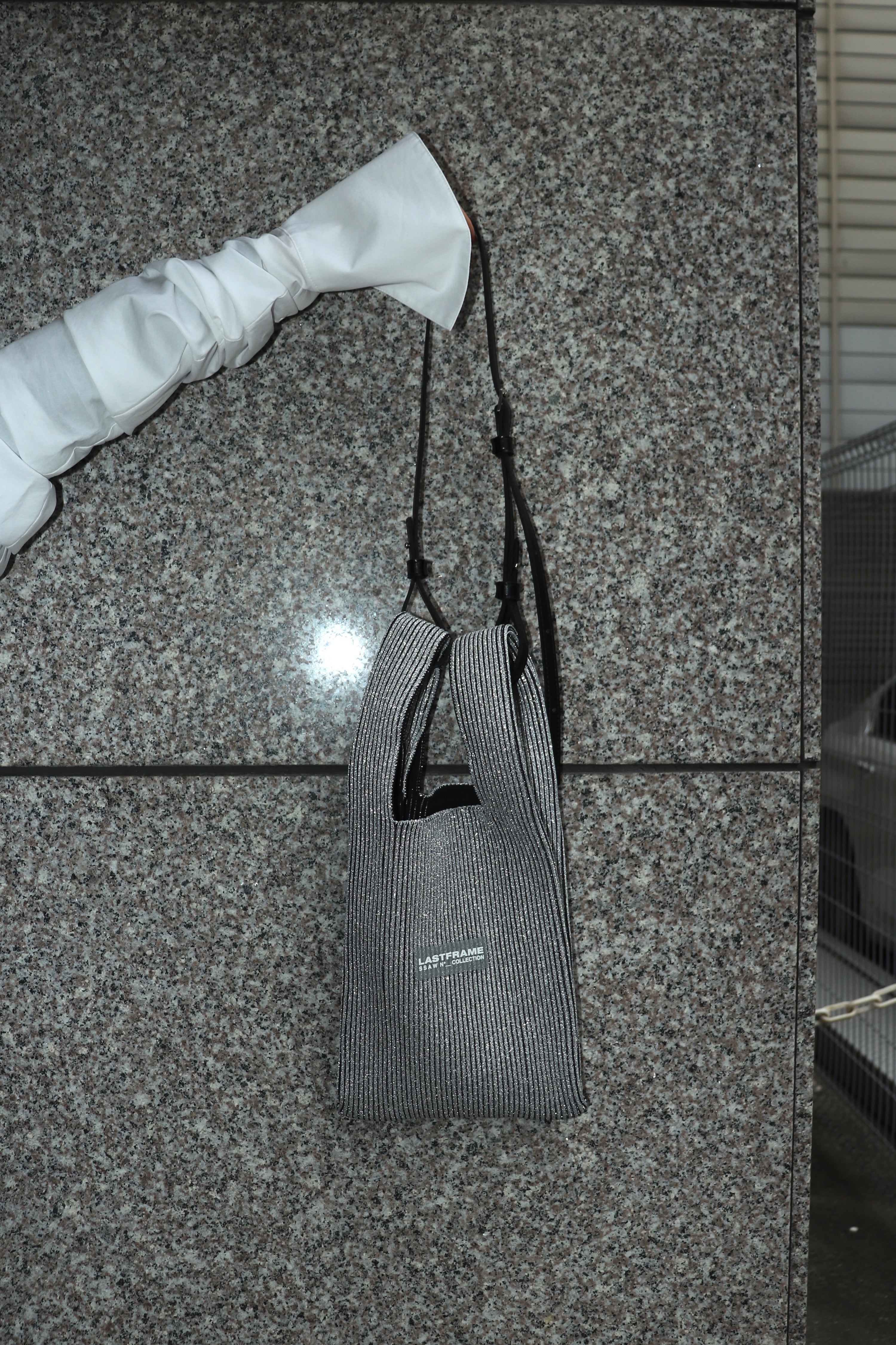 LASTFRAME(ラストフレーム)のKYOTO METALLIC MARKET BAG SMALL SILVER 
