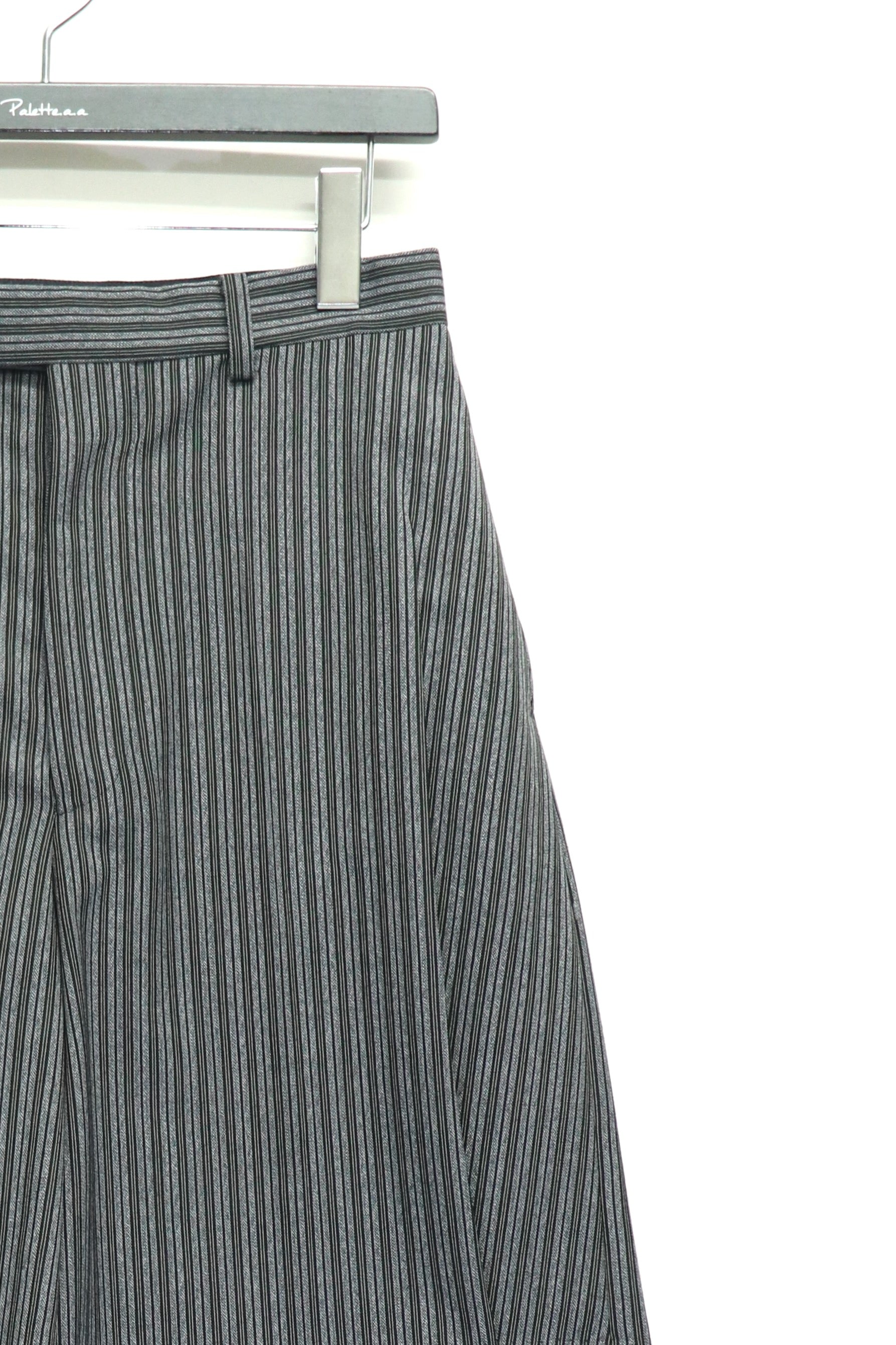 LITTLEBIG(リトルビッグ)のStripe Short Trousers Blackの通販