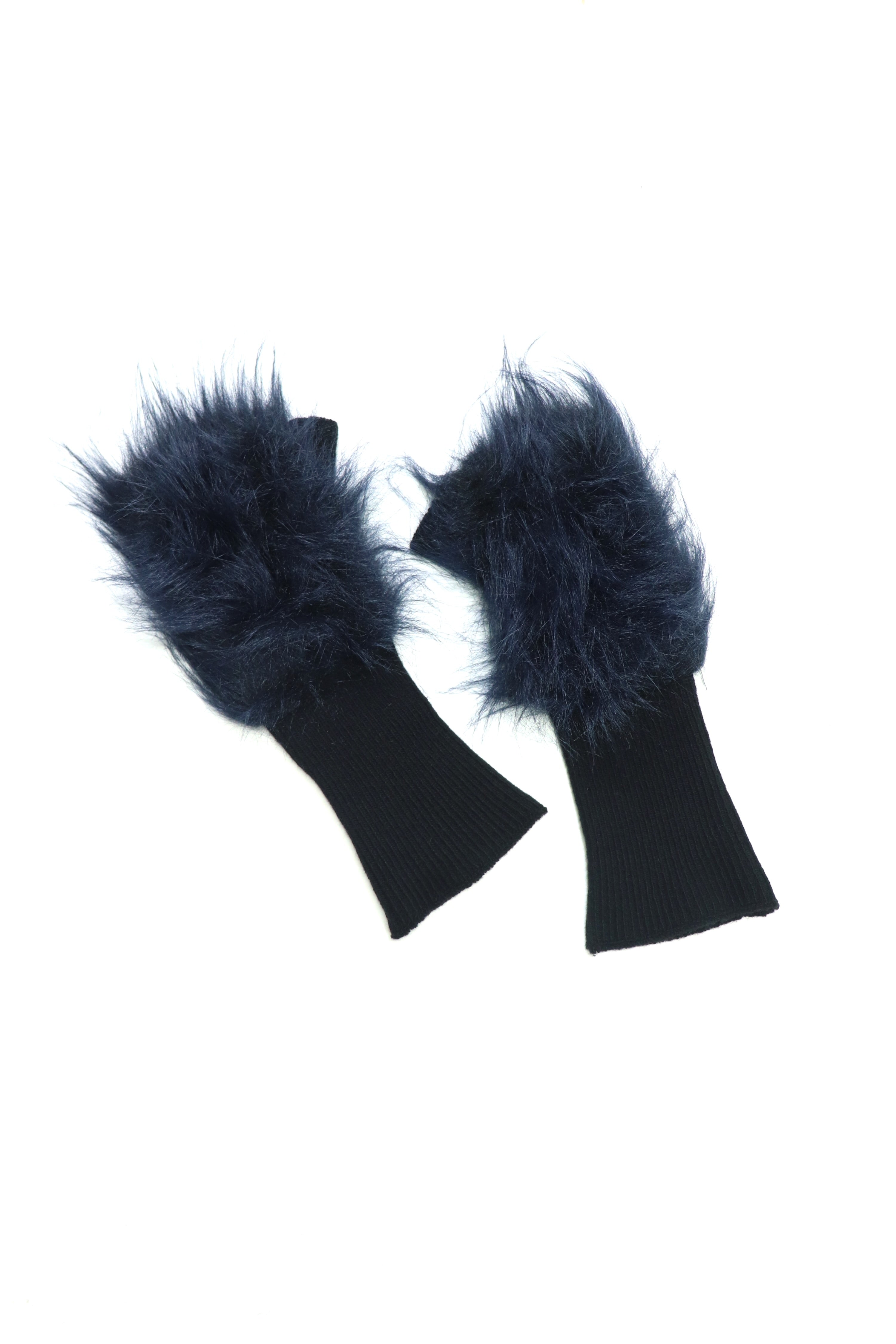 TOGA TOO(トーガ)のFur gloves NAVYの通販｜PALETTE art aliveの