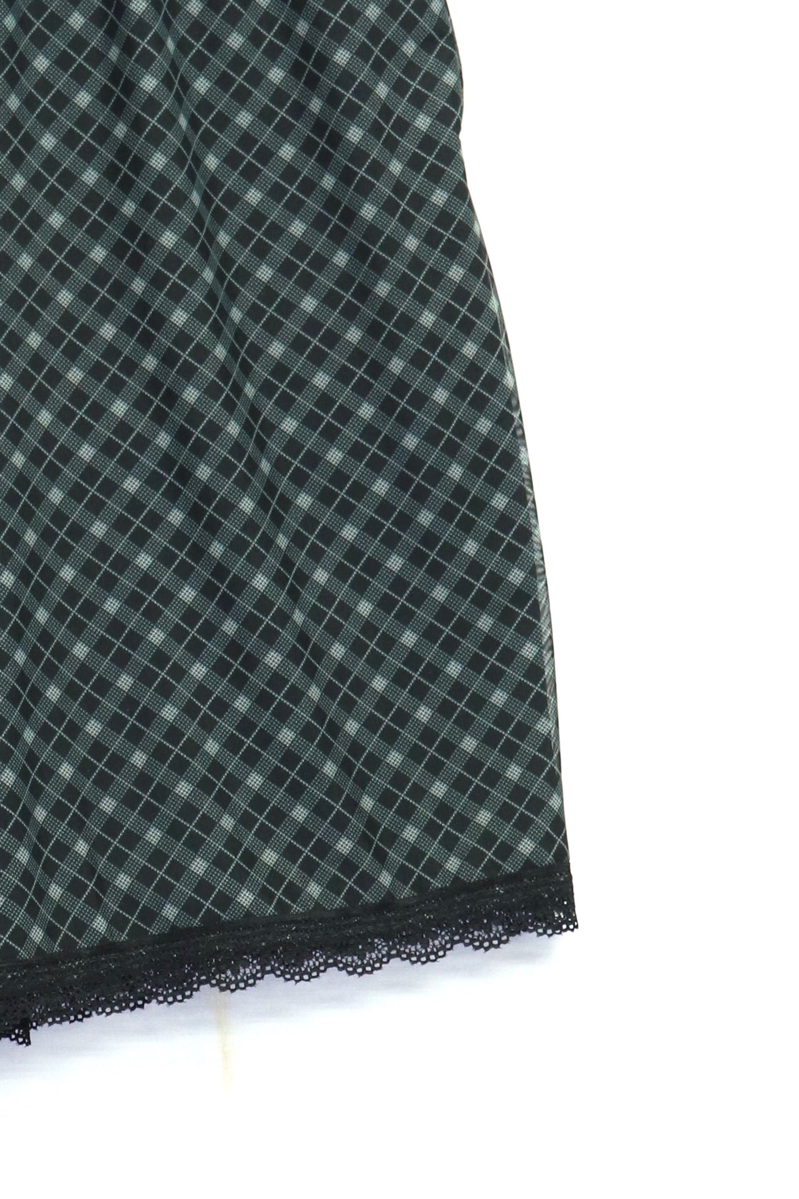 PERVERZE(パーバーズ)のLace-trim Loose Slip Shorts BLACKの通販