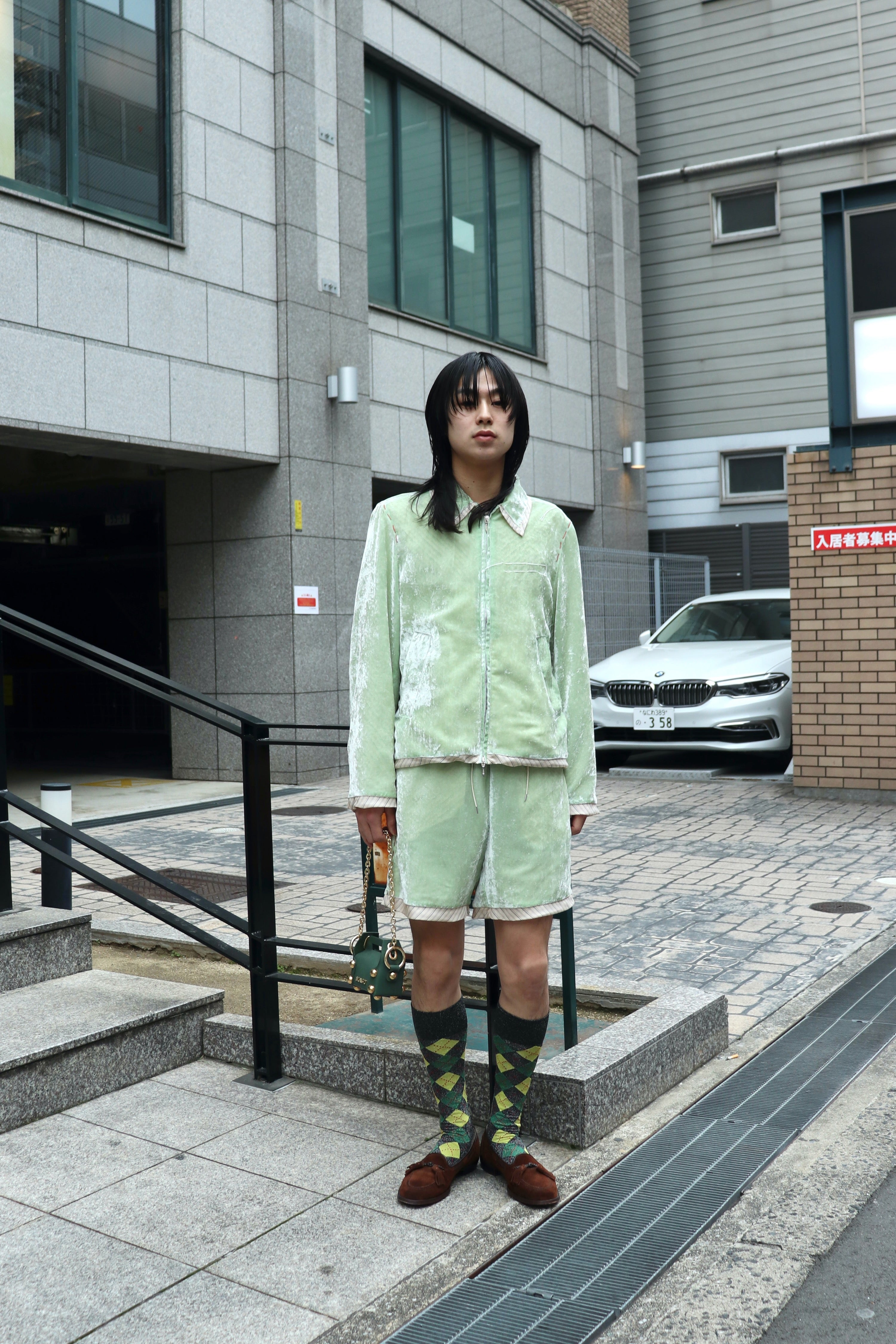 MASU(エムエーエスユー)のUNEVEN VELVET SHORTS MELONの通販｜PALETTE