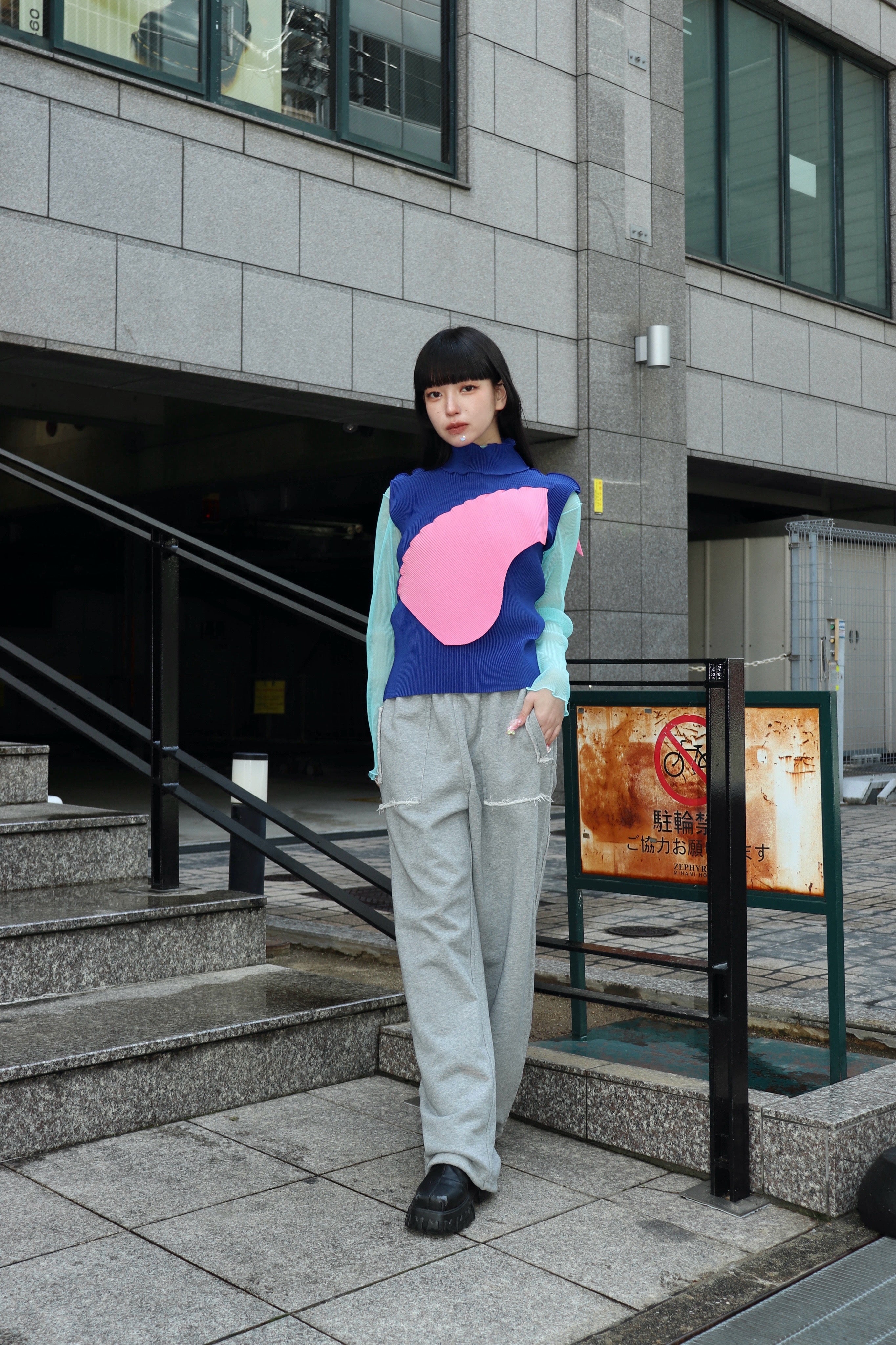 kotohayokozawa(コトハヨコザワ)のTODO WAVE TOP SLEEVELESS HIGHNECK