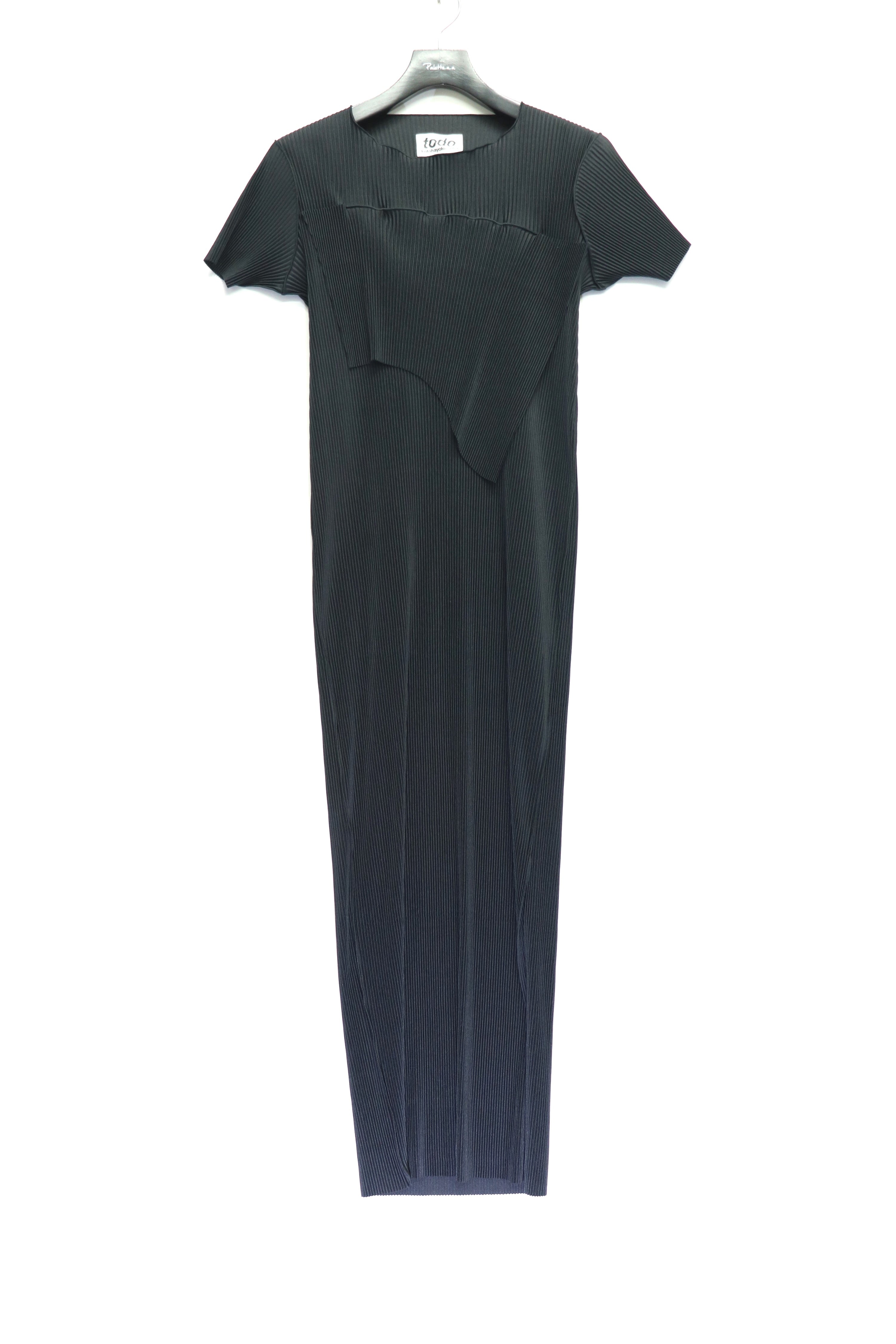 kotohayokozawa(コトハヨコザワ)のPEEPHOLE-BACK SHORT SLEEVE DRESS