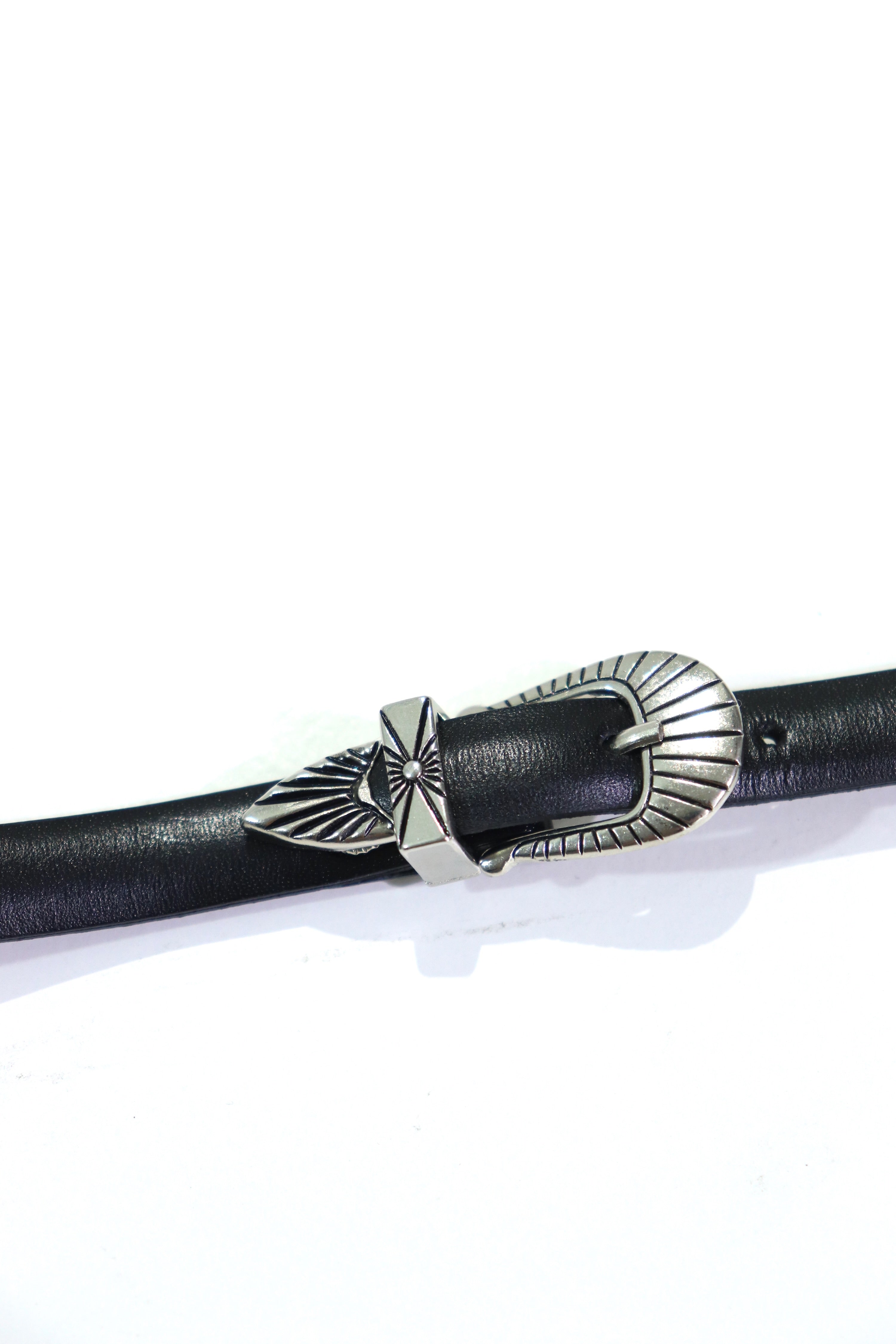 TOGA DOUBLE BUCKLE BANGLE ブラック TOGA(トーガ)のDouble buckle leather bangle BLACKの通販｜PALETTE