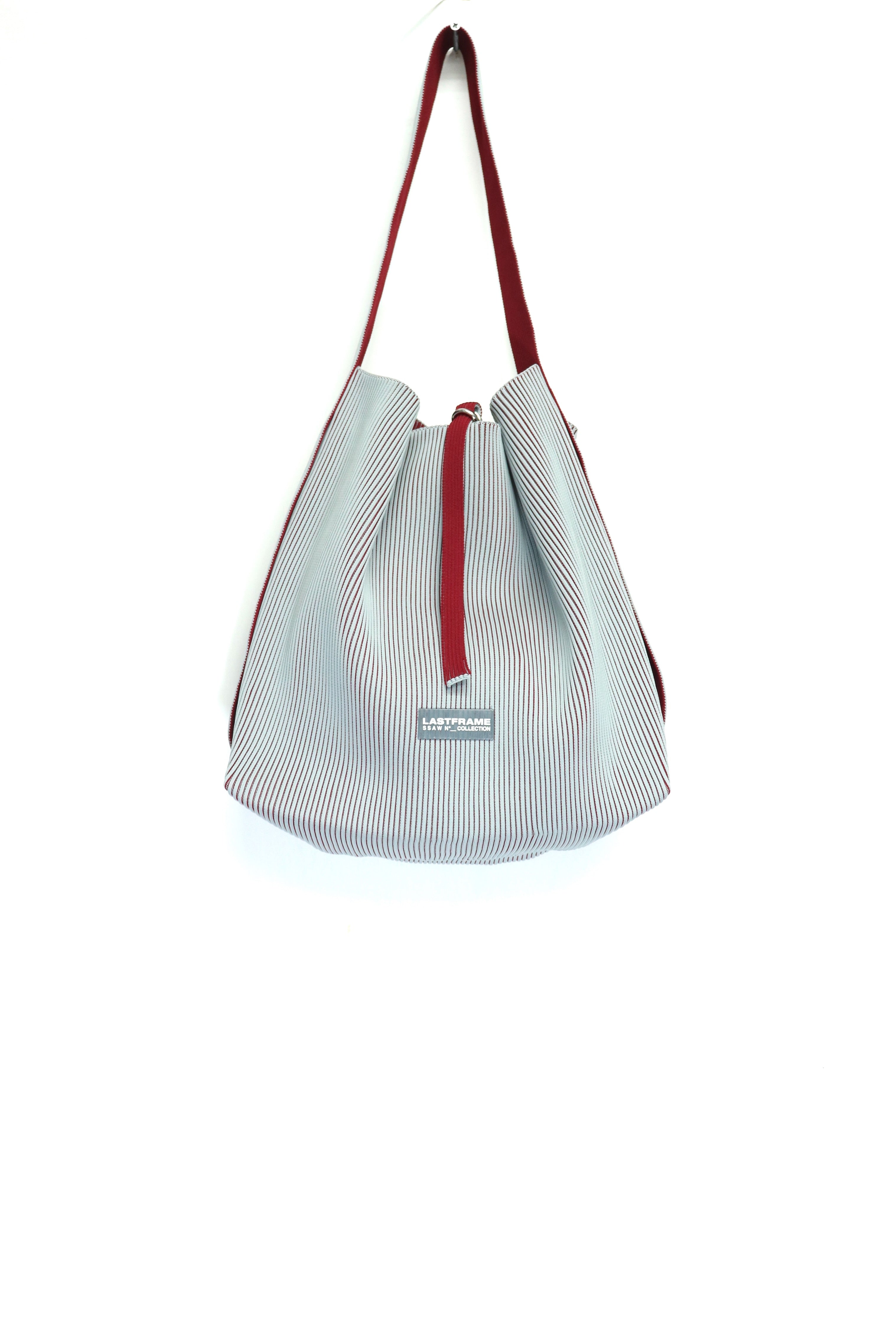 LASTFRAME(ラストフレーム)のARC TOTE LARGE GRAY BURGUNDYの通販 
