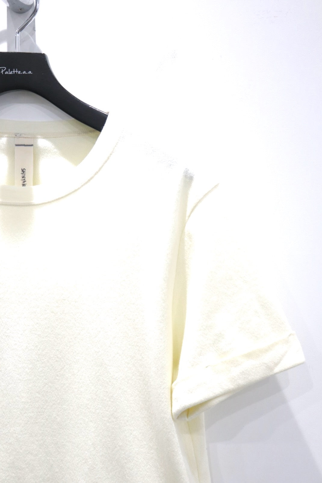 SHINYAKOZUKA(シンヤコヅカ)のROLL UP YOUR SLEEVE ANTIQUE ECRU(T