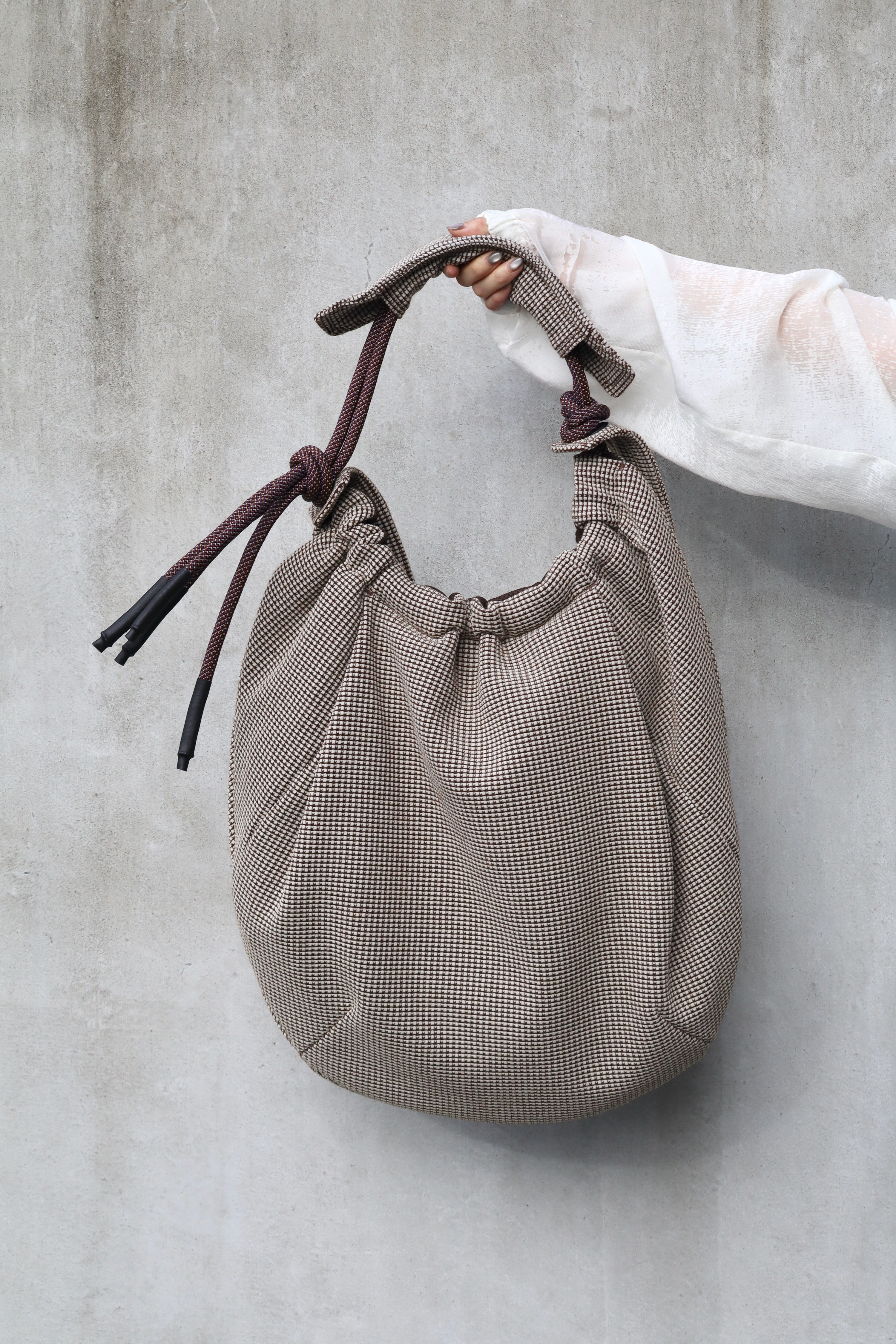 希少 laid.b レイドビー ショルダーバッグ Laid.B（レイドビー）ショルダーバッグ ベージュ サイズ