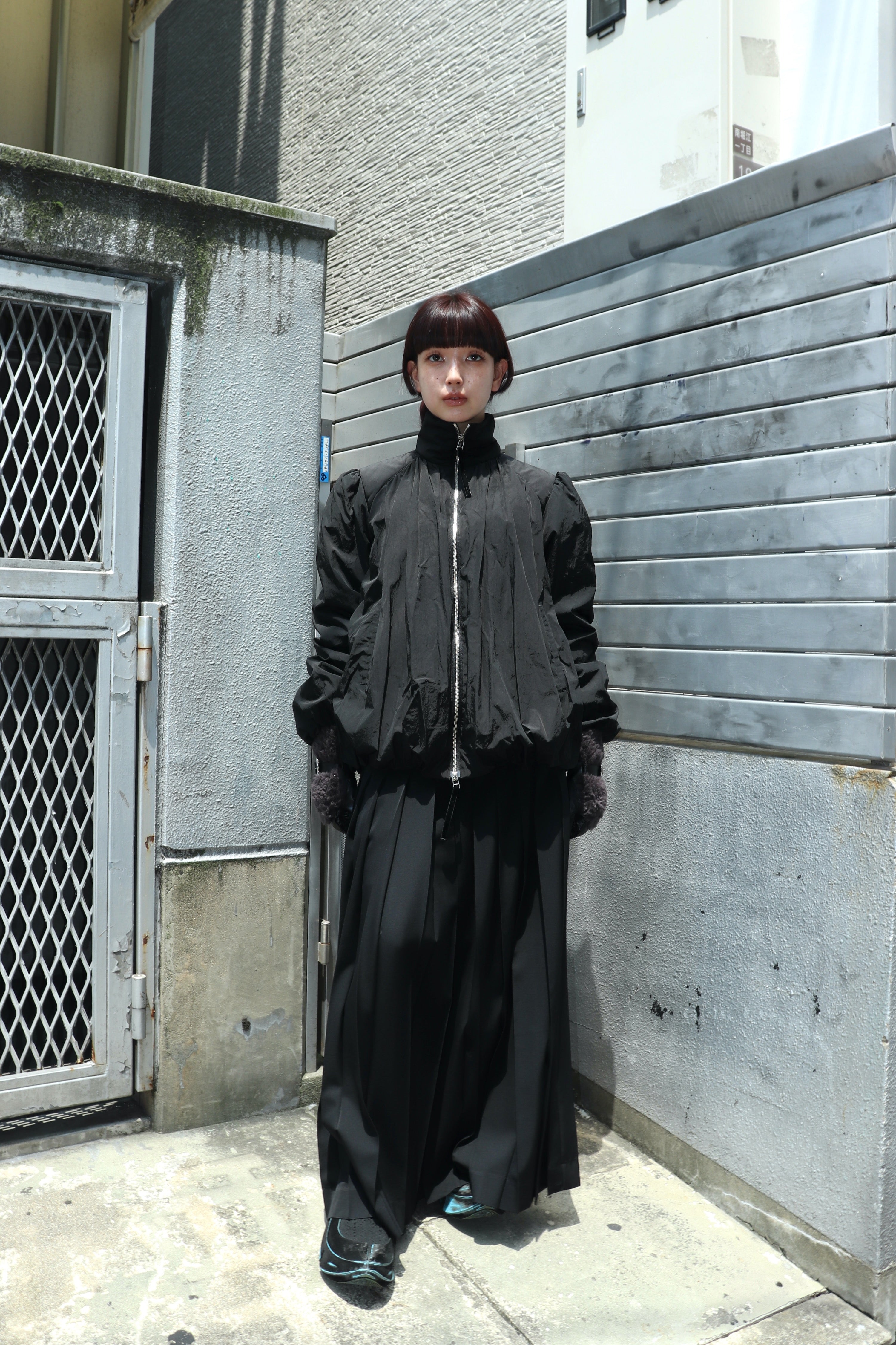 パンツ fetico FETICO(フェティコ)のFINE WOOL SUITING PLEATED TROUSERS(デニム)の