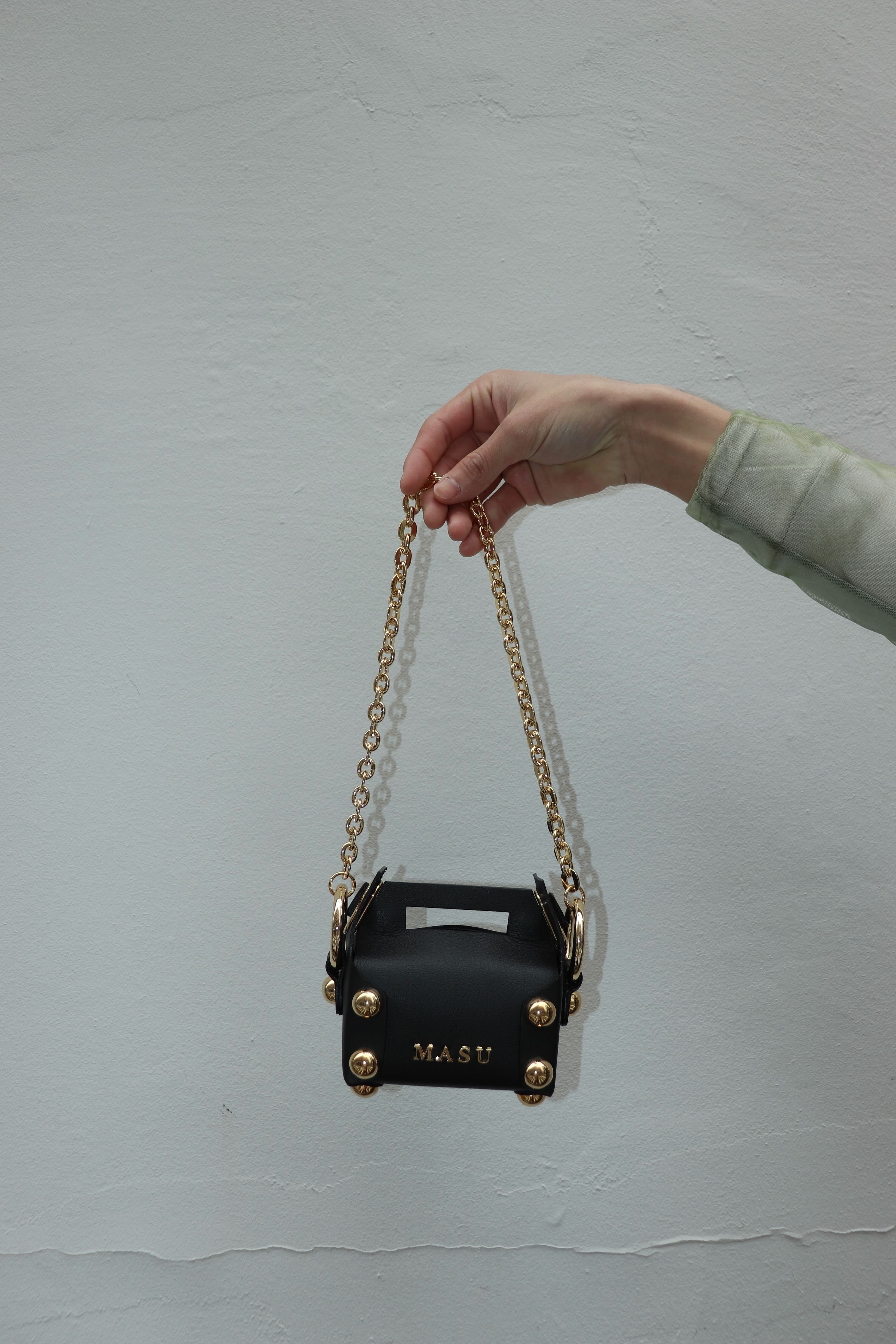 バッグ MASU mini cake bag MASU(エムエーエスユー)のLEATHER CAKE BAG PETIT BLACK(バッグ)の通販