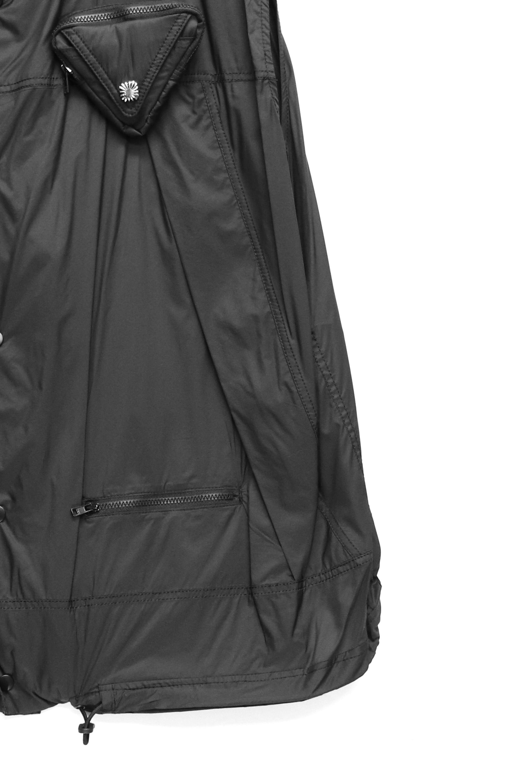 TOGA VIRILIS(トーガ ビリリース)のRipstop vest BLACKの通販｜PALETTE