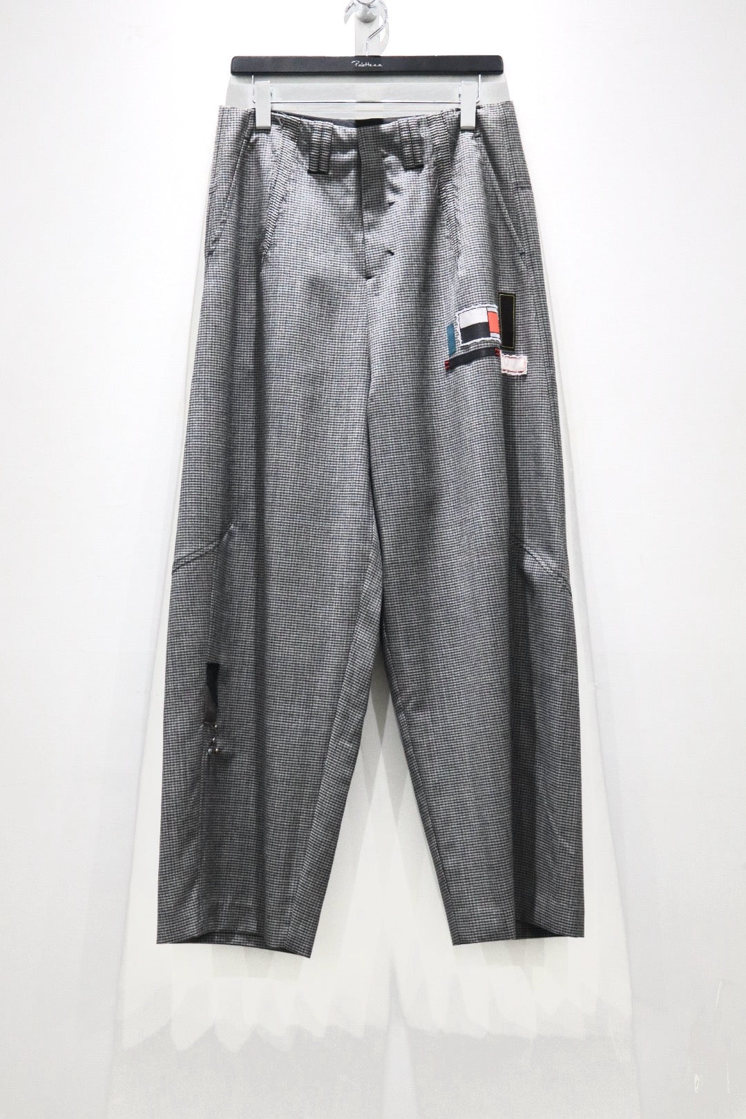 NAMESAKE(ネイムセイク)のLANKA PLEATED WIDE TROUSERS PLUME GRAYの