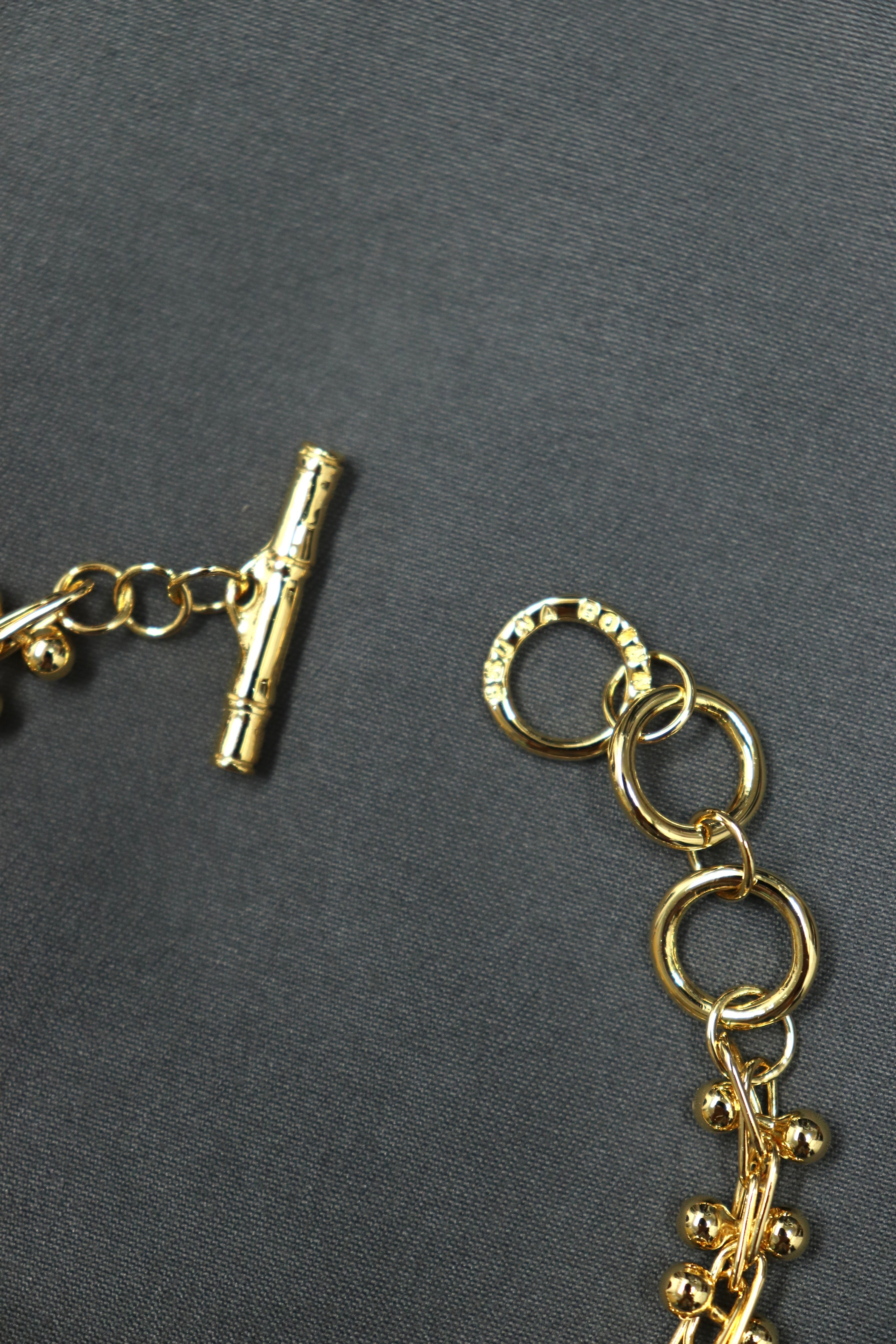 BRU NA BOINNE(ブルーナボイン)のプチガリトラップブレス GOLDの通販