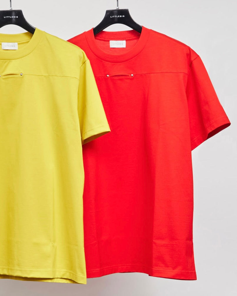 LITTLEBIG(リトルビッグ)のHole TS Black or Red(Tシャツ)の通販