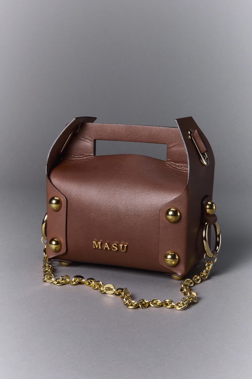 MASU(エムエーエスユー)のLEATHER CAKE BAG CHOCOLATE(バッグ)の通販
