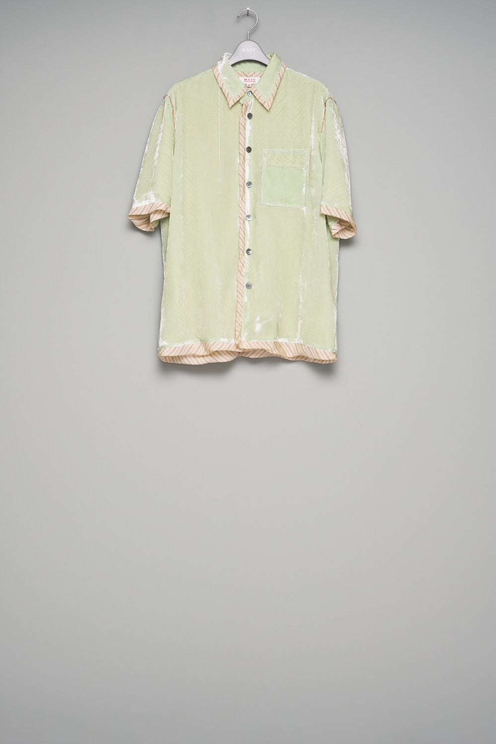 MASU(エムエーエスユー)の2026ss UNEVEN VELVET HALF SLEEVE SHIRT