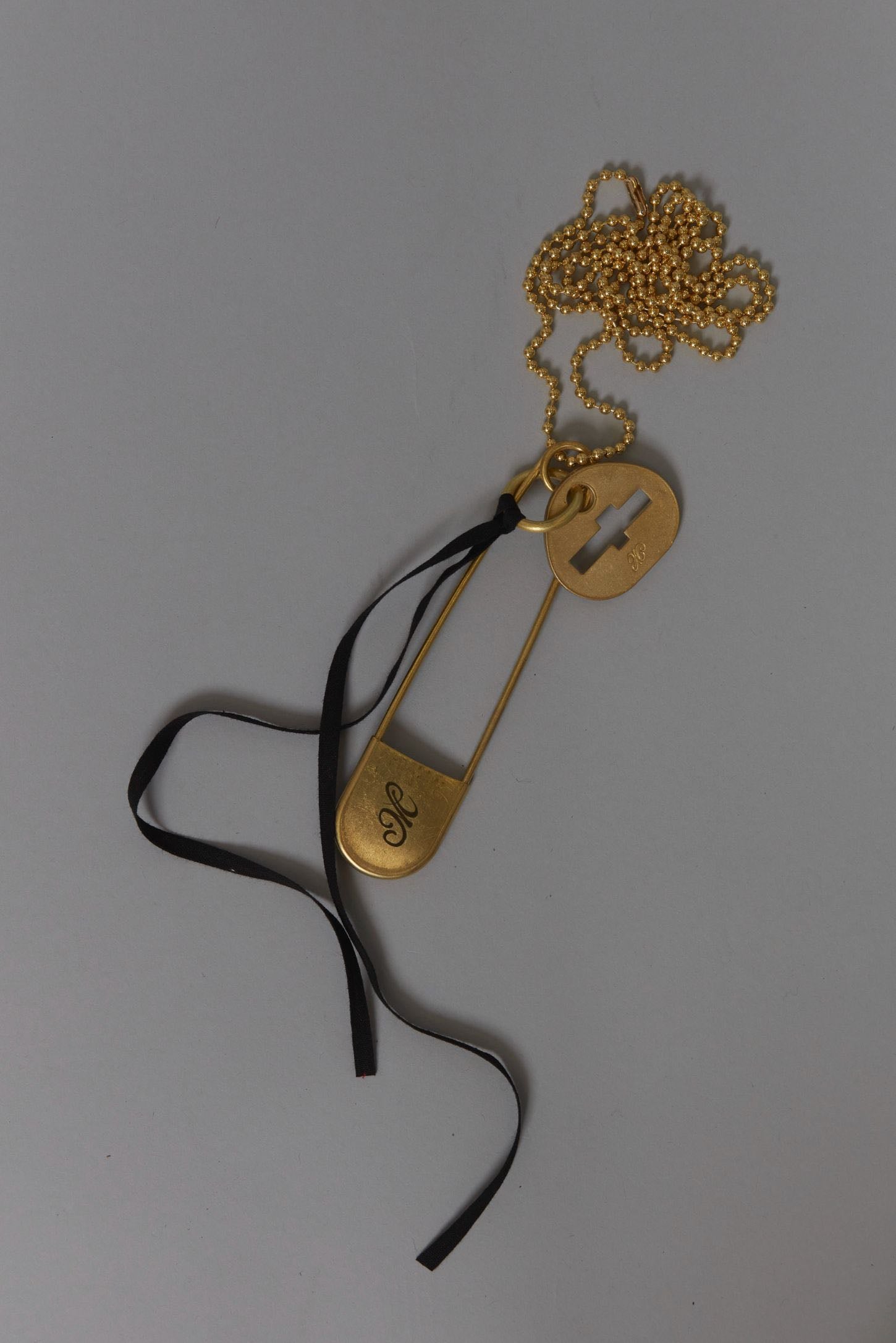MASU(エムエーエスユー)のLAUNDRY PIN NECKLACE GOLDの通販｜PALETTE 