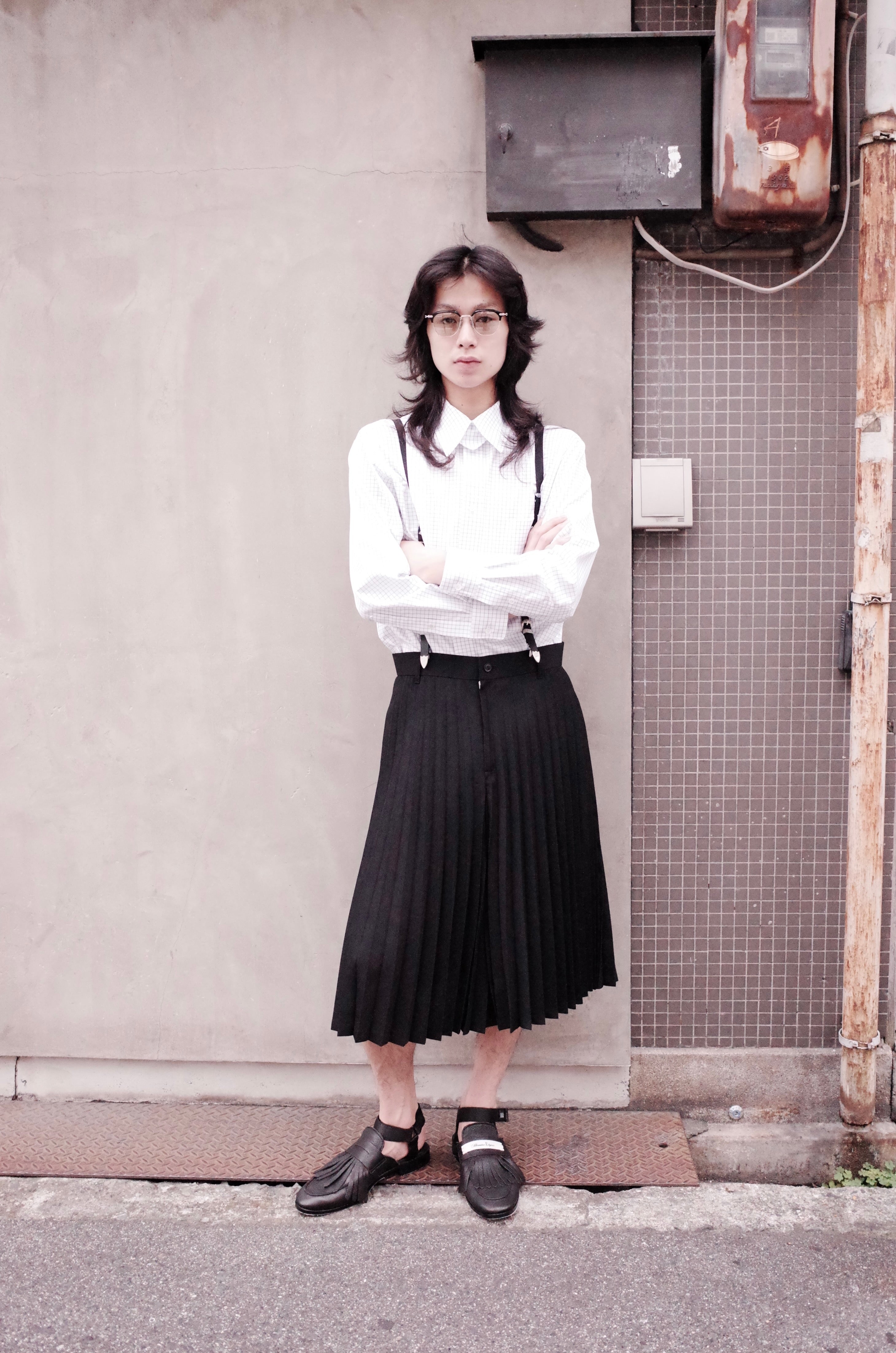 TOGA(トーガ)のHerringbone pleated shorts BLACKの通販｜PALETTE art