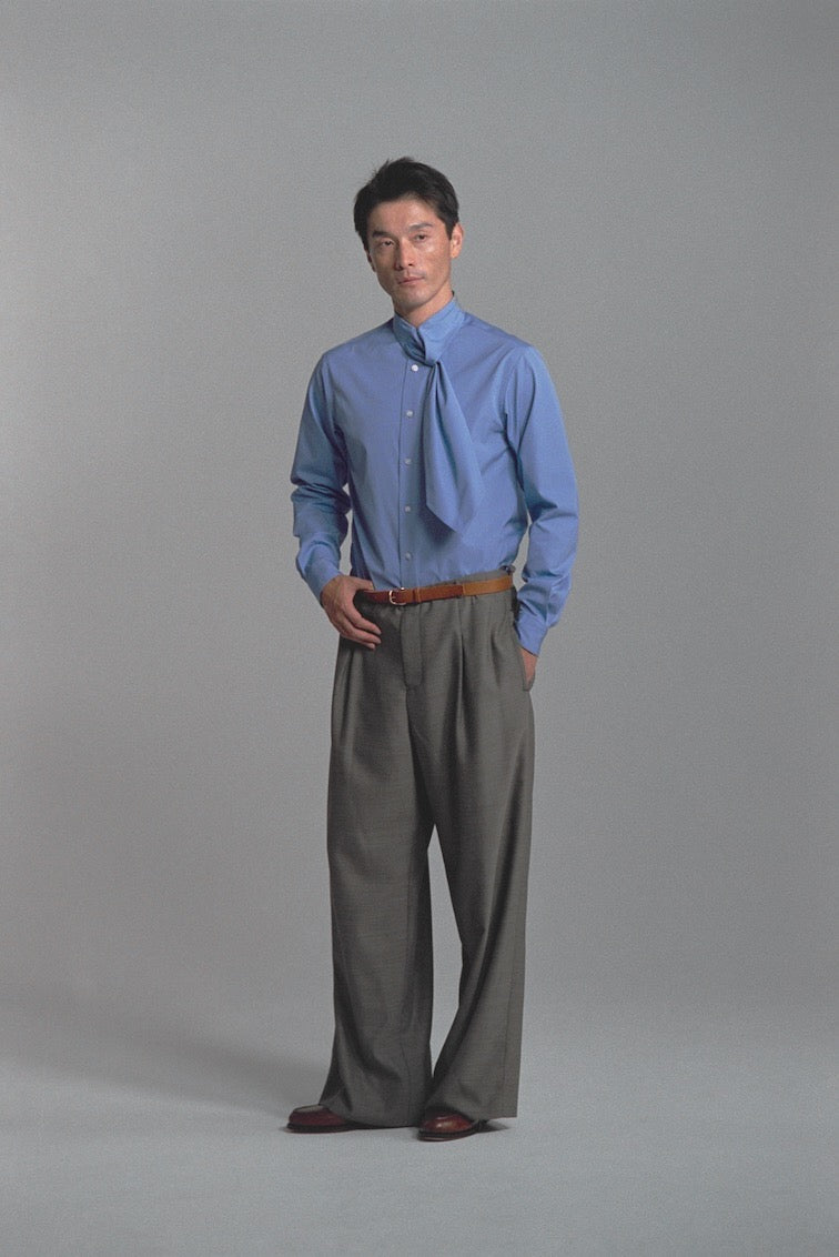 SOSHIOTSUKI(ソウシオオツキ)のASCOT TIE COLLAR SHIRT SAXEの通販