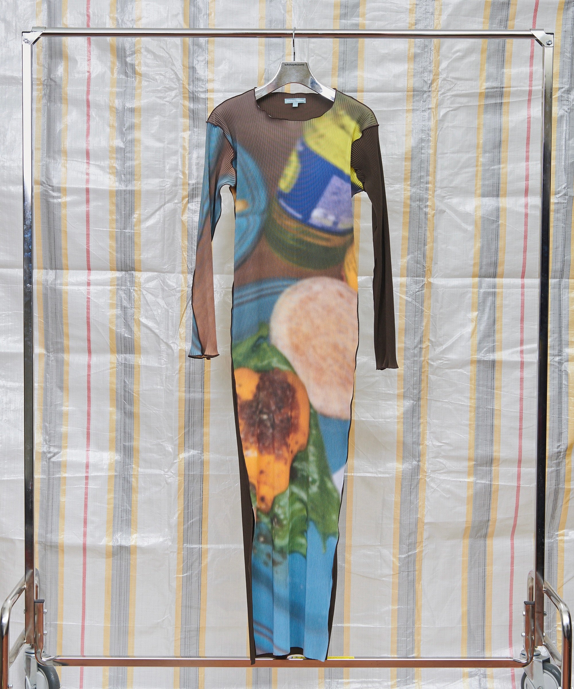 kotohayokozawa(コトハヨコザワ)のFOOD GRAPHIC DRESS BLUE DINERの 