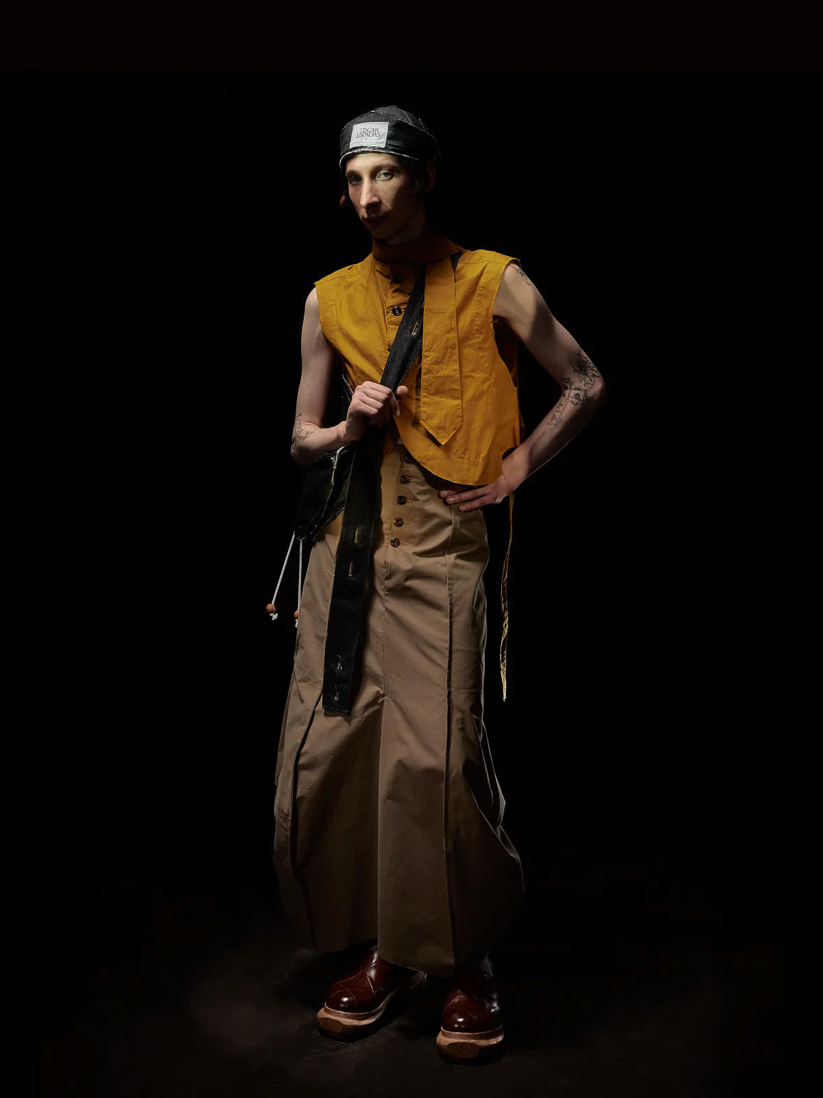 Tiscar Espadas(ティスカーエスパダス)のCAP5 THE BELL SKIRT BROWNの