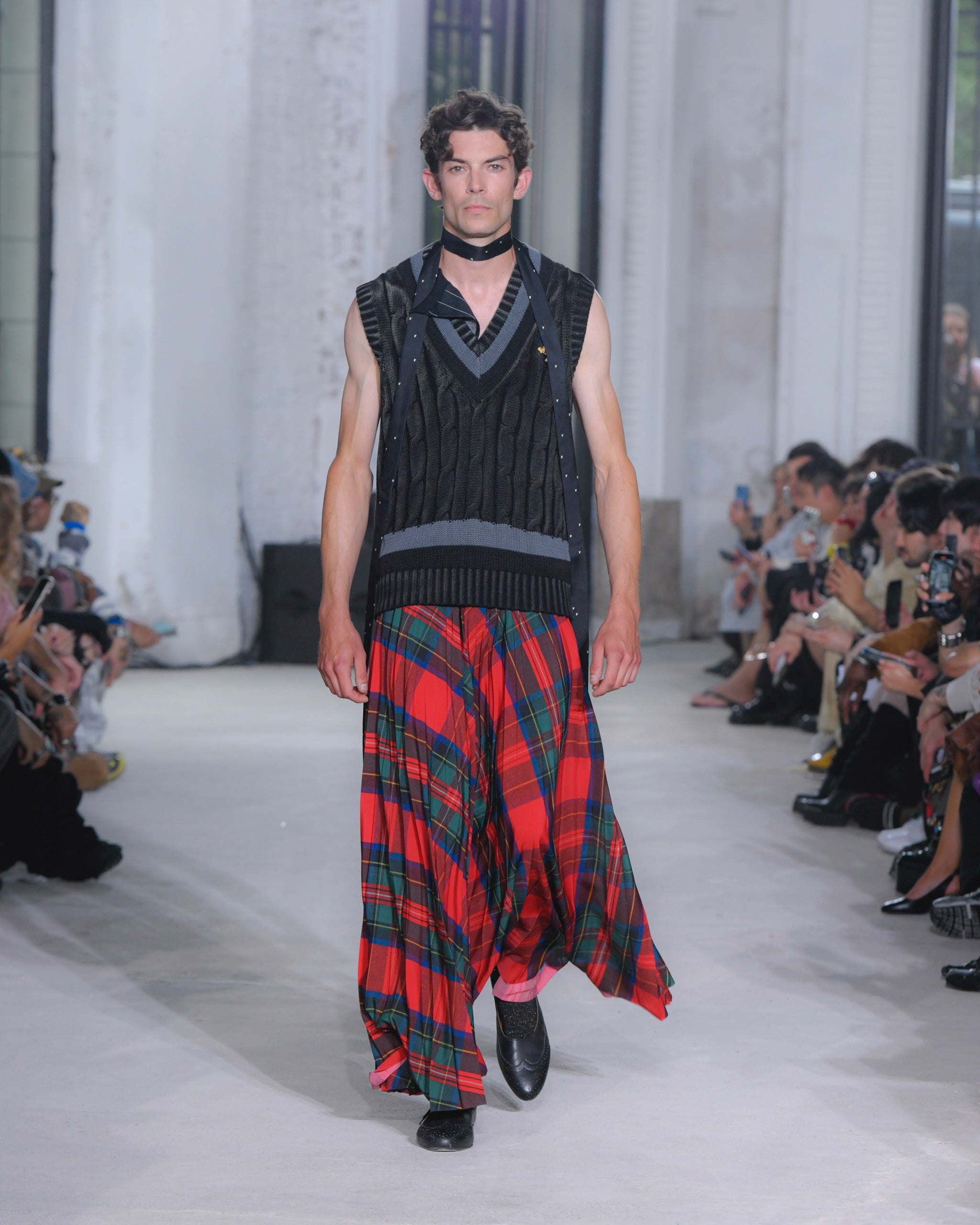 MASU(エムエーエスユー)のDECAYED SCHOOL KNIT VEST BLACKの通販