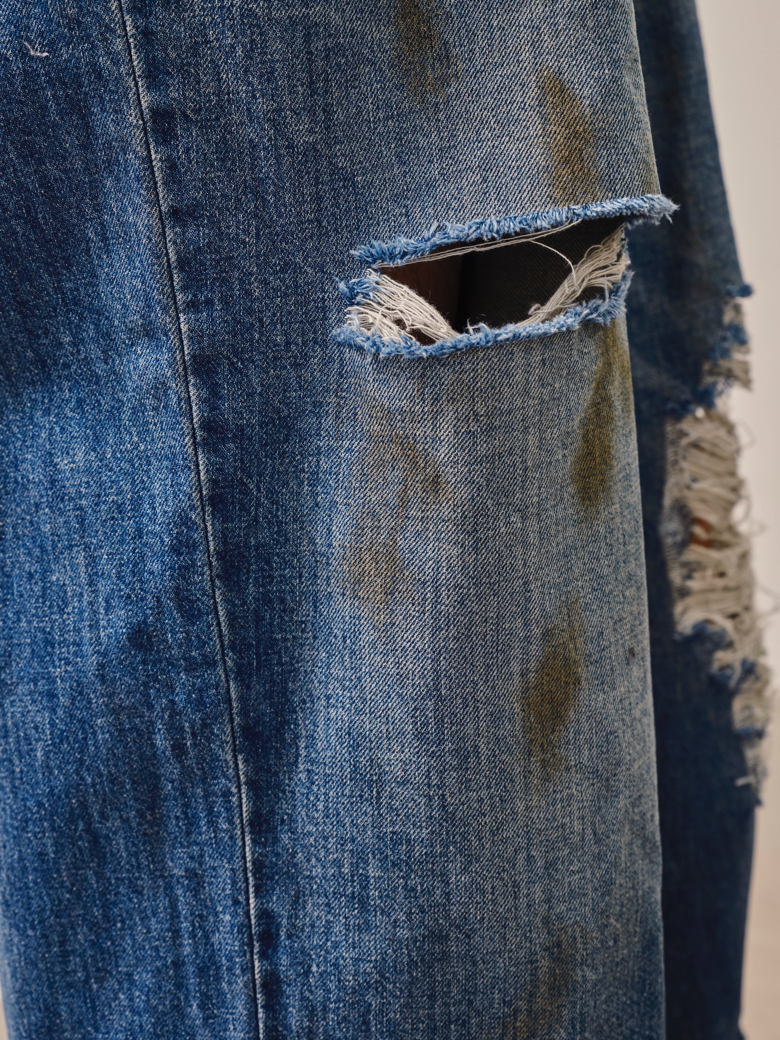 SOSHIOTSUKI(ソウシオオツキ)のDRAPE POCKET TUCKED DENIM DAMAGE