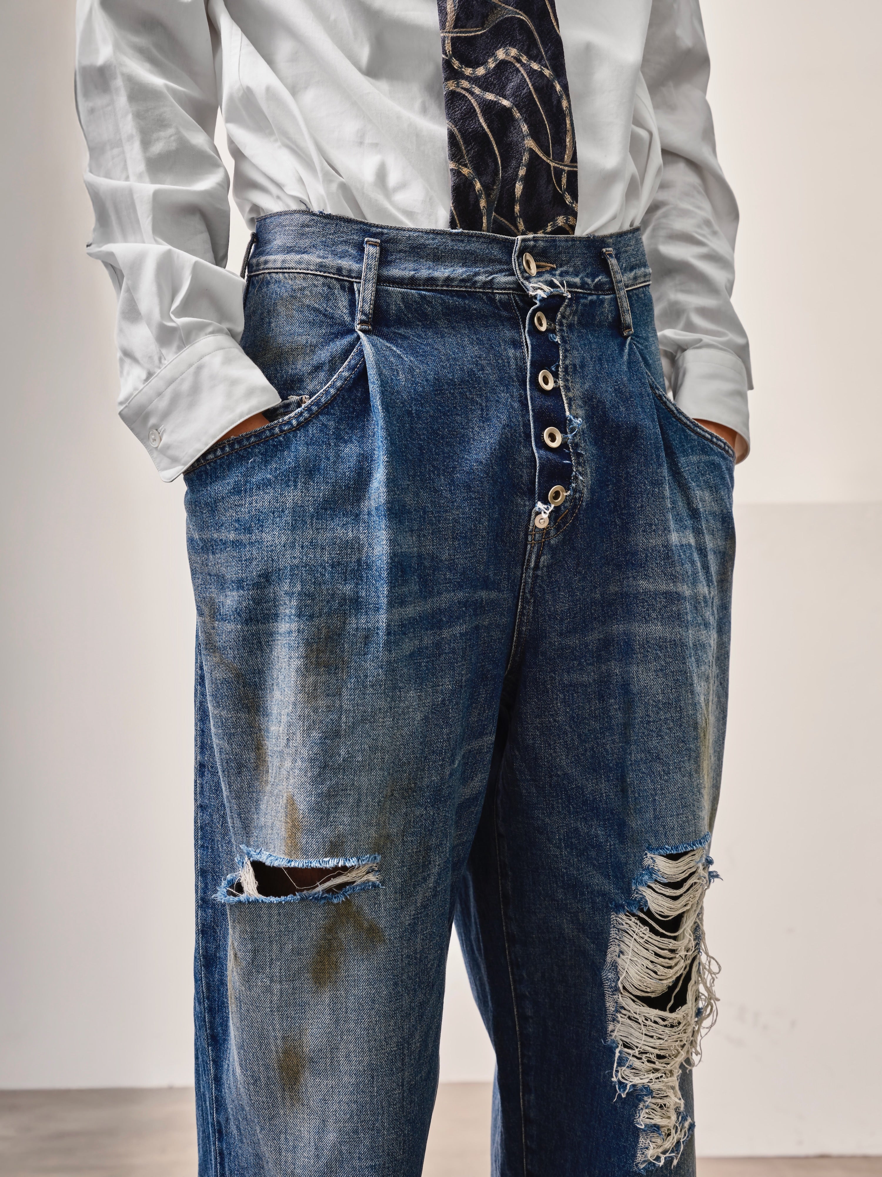 SOSHIOTSUKI(ソウシオオツキ)のDRAPE POCKET TUCKED DENIM DAMAGE
