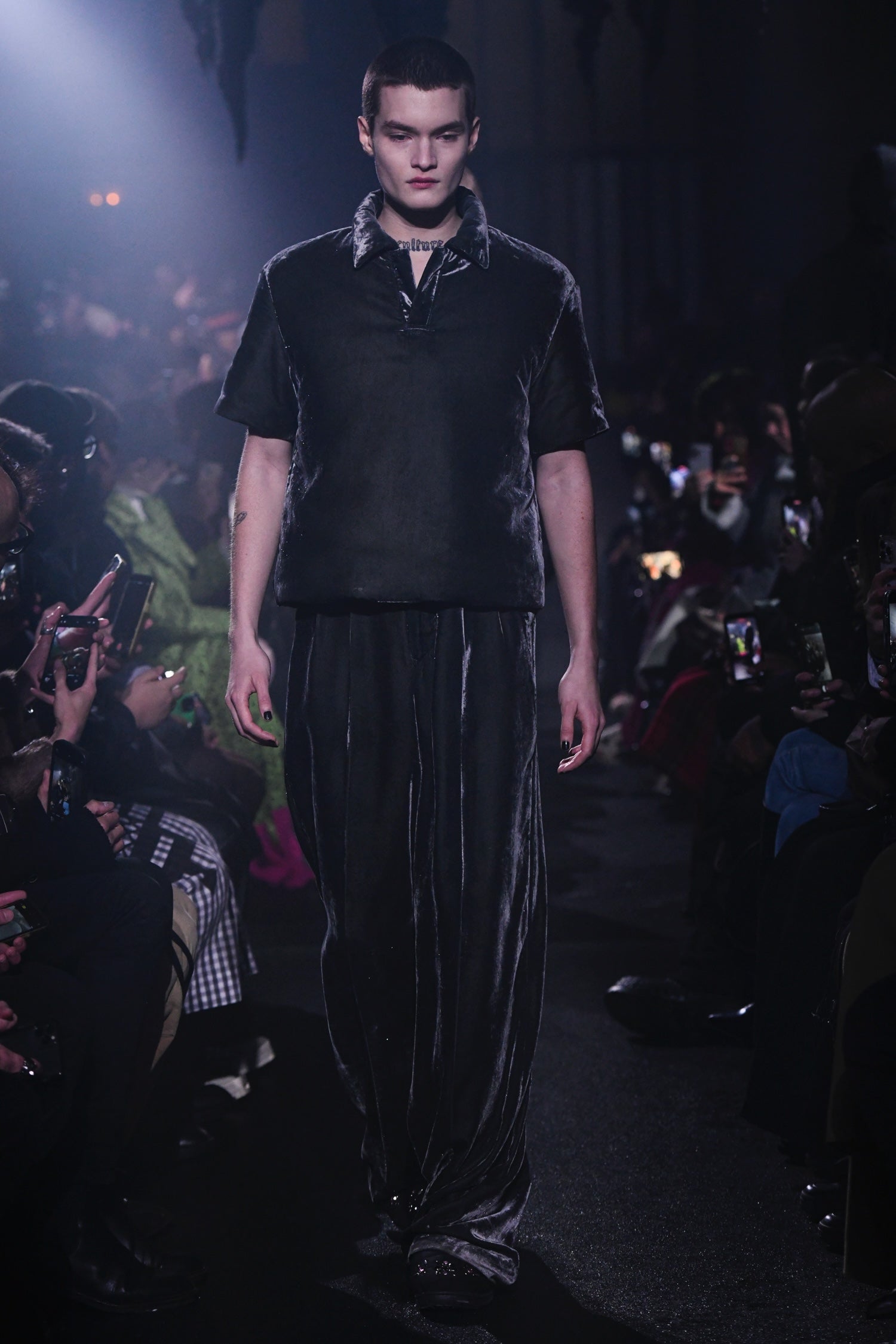 【大幅お値下げ中！】Masu 24aw VELVET WIDE TROUSERS MASU(エムエーエスユー)のVELVET WIDE TROUSERS GRAYの通販｜PALETTE