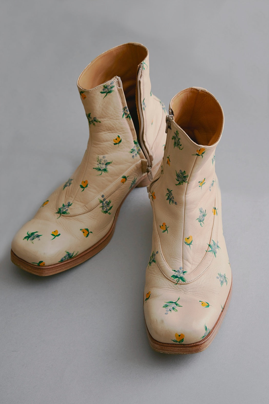 MASU(エムエーエスユー)のBALLET BOOTS FLOWER HAND PAINT