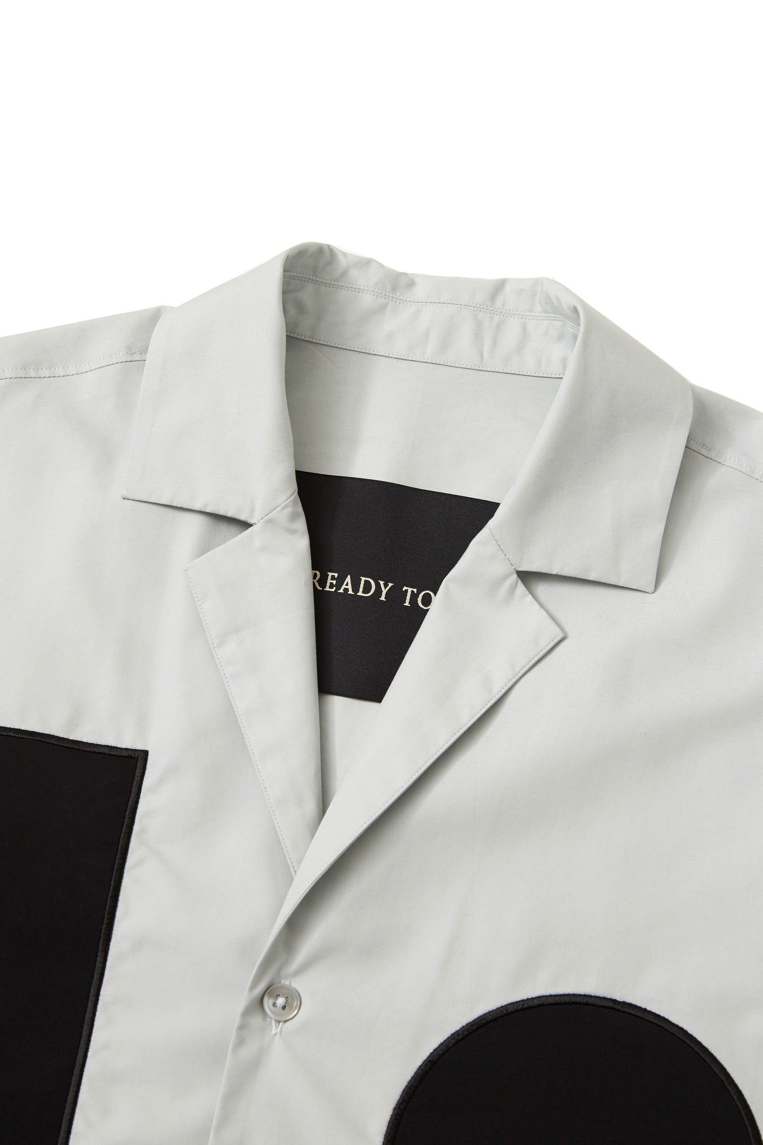 soe(ソーイ)のMotif Patches Shirt Jacket 