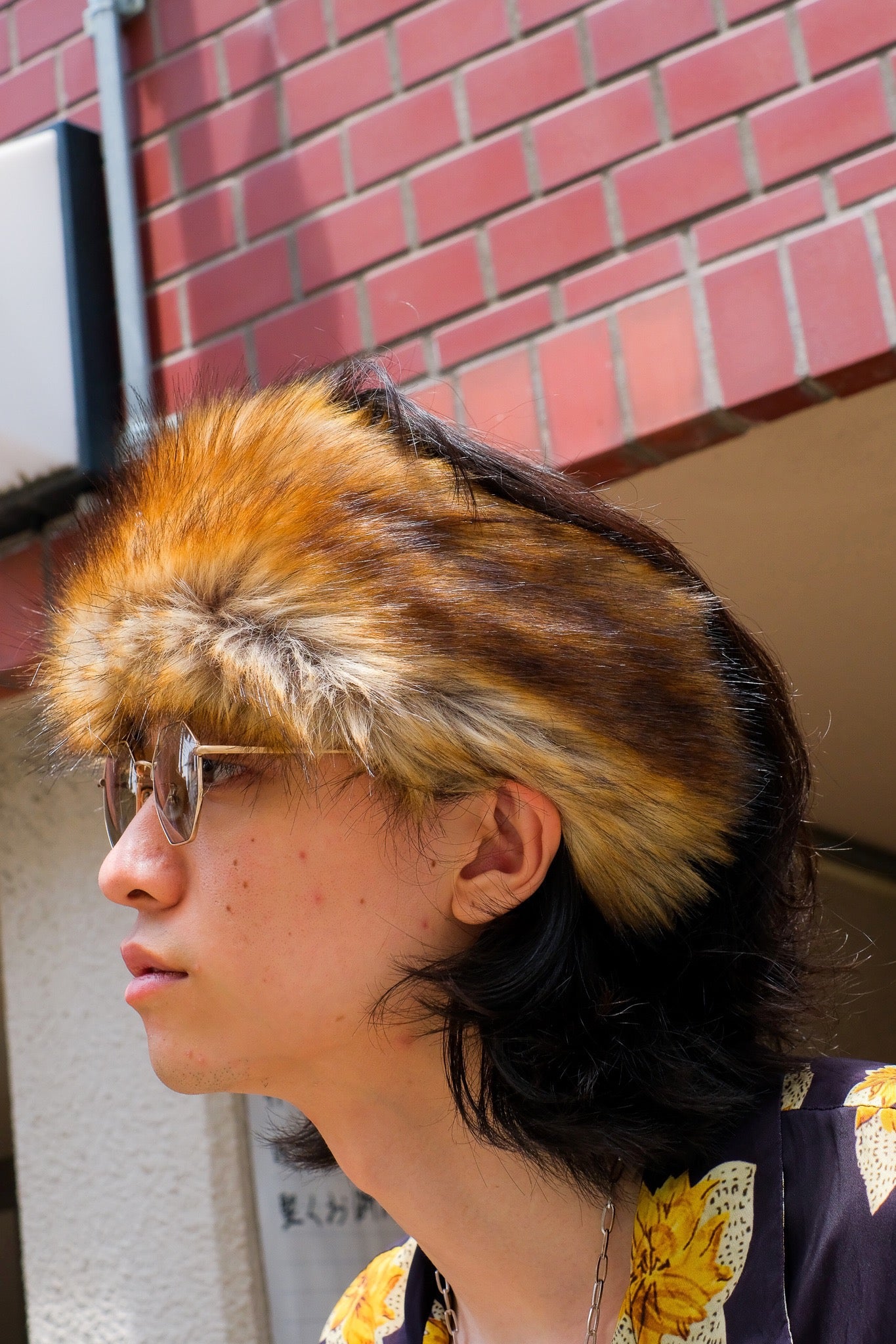 TOGA VIRILIS(トーガ ビリリース)のFake fur hand accessory BEIGEの