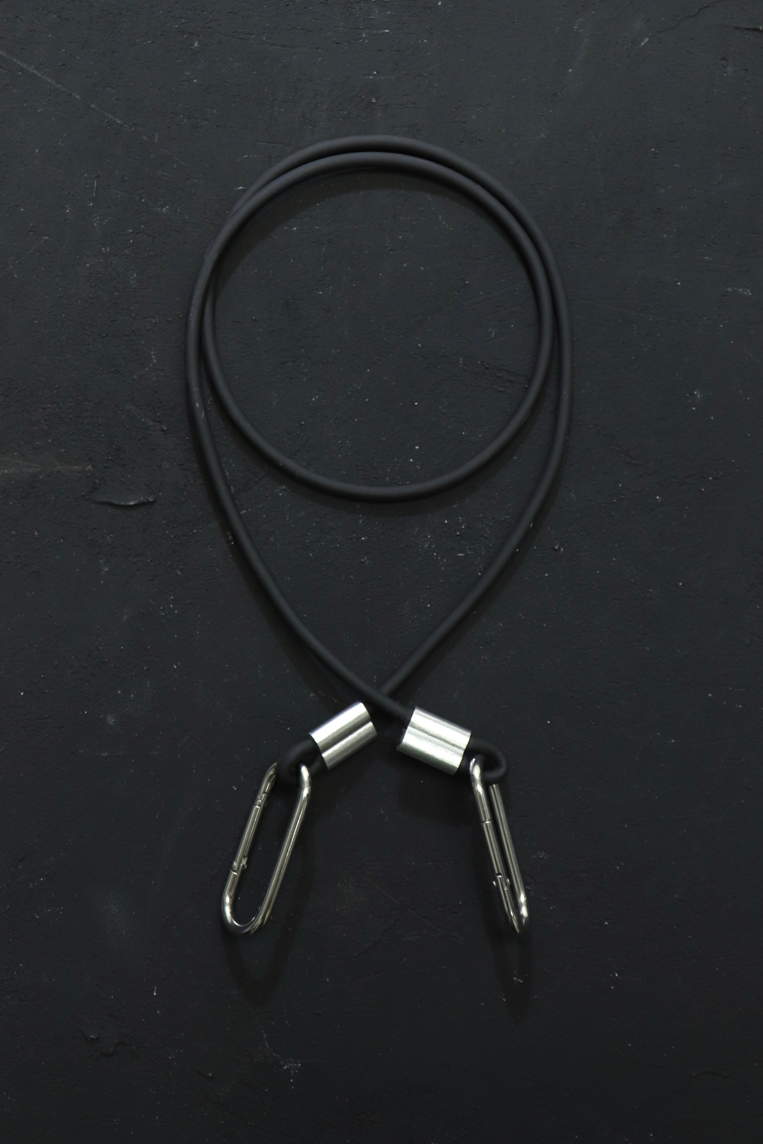 カガリユウスケ(KAGARI YUSUKE)のカラビナショルダーコードの通販