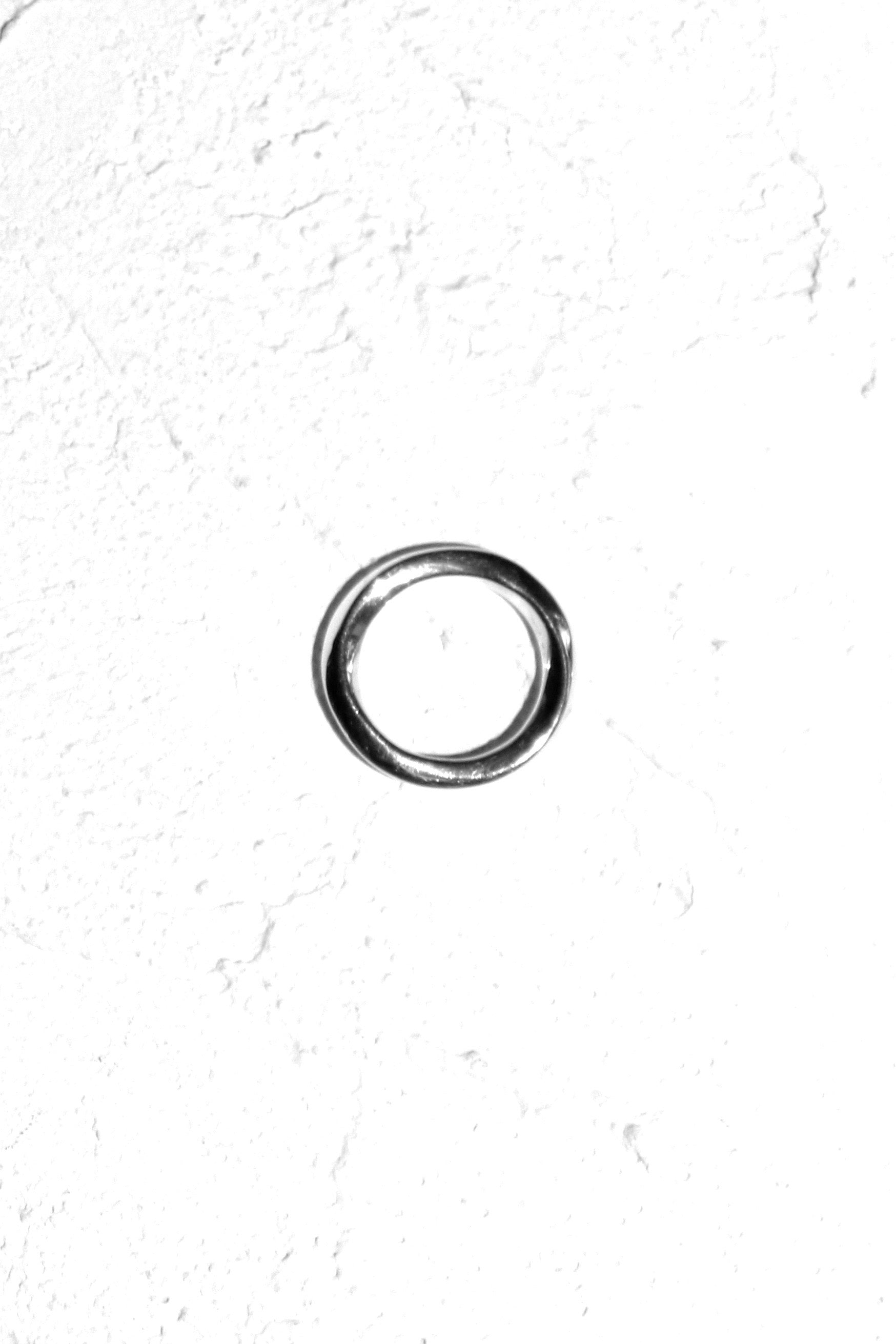 BRU NA BOINNE ブルーナボイン　トルネードリング BRU NA BOINNE(ブルーナボイン)のトルネードリングの通販