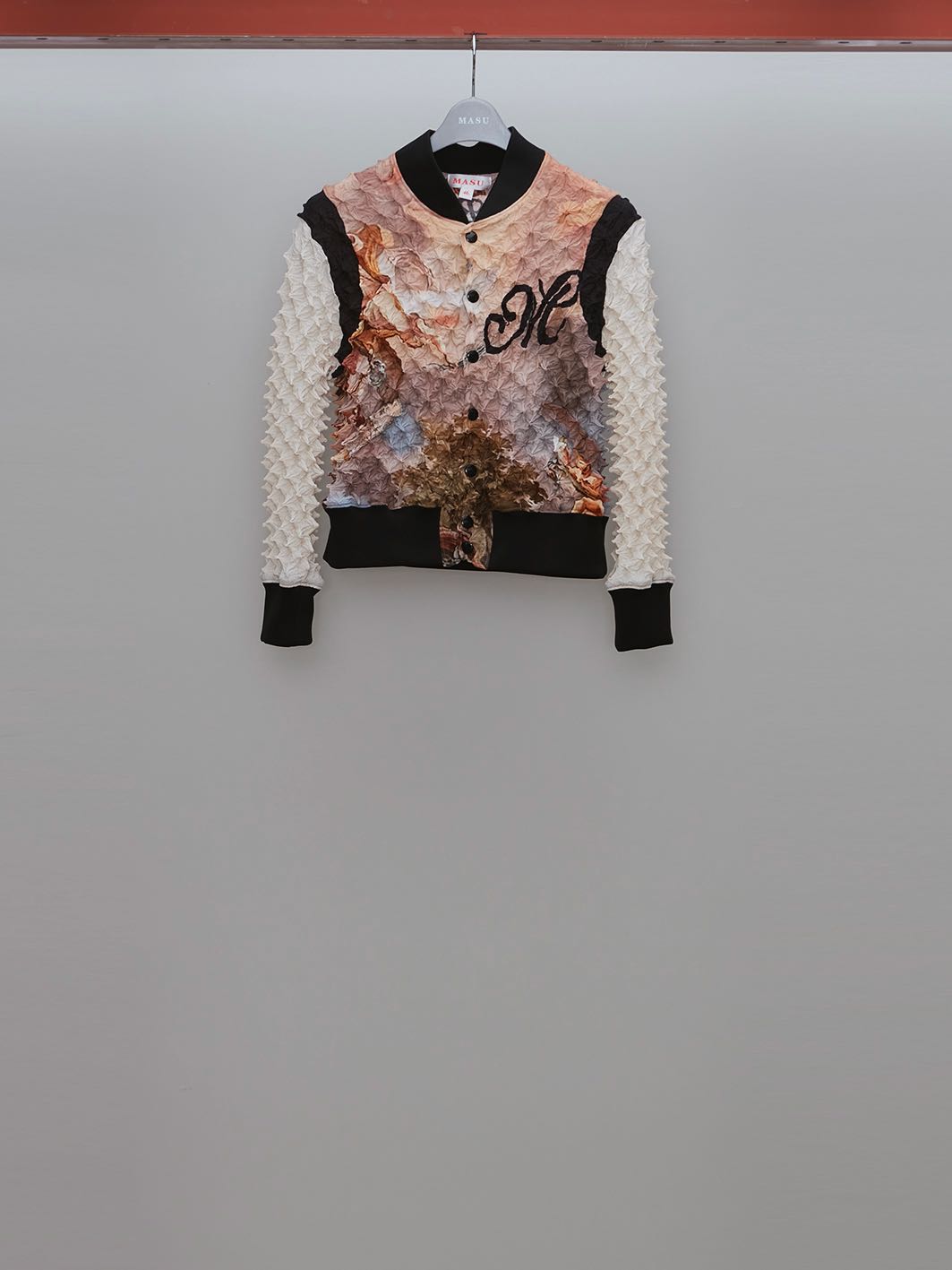 MASU 23ss SPIKY STADIUM JACKET ANGELカラー MASU(エムエーエスユー)のSPIKY STADIUM JACKET ANGELの通販